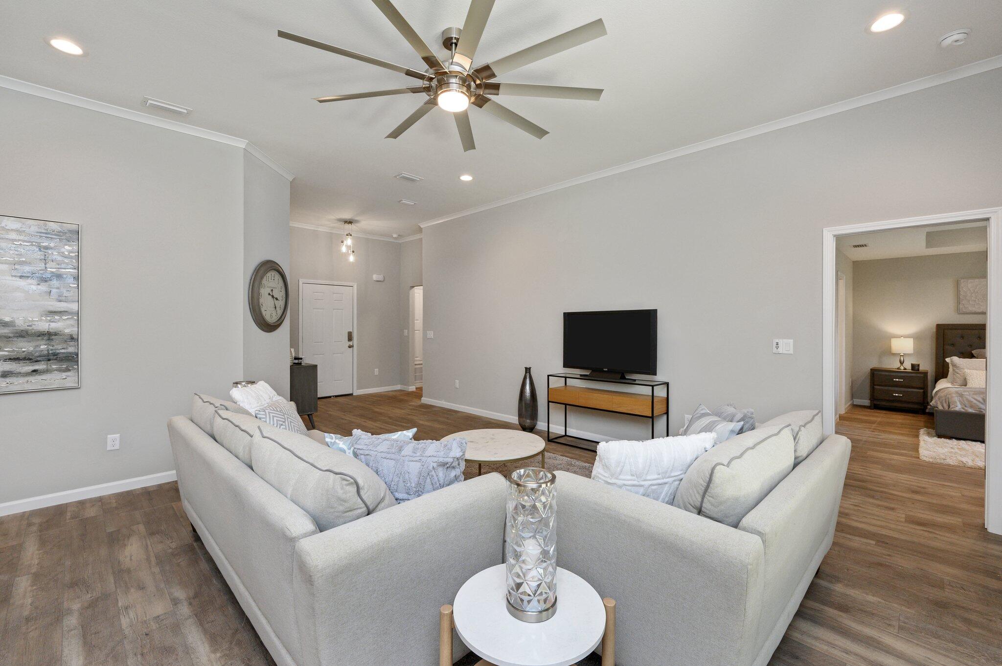 OAKDALE MIN/FARMS - Residential