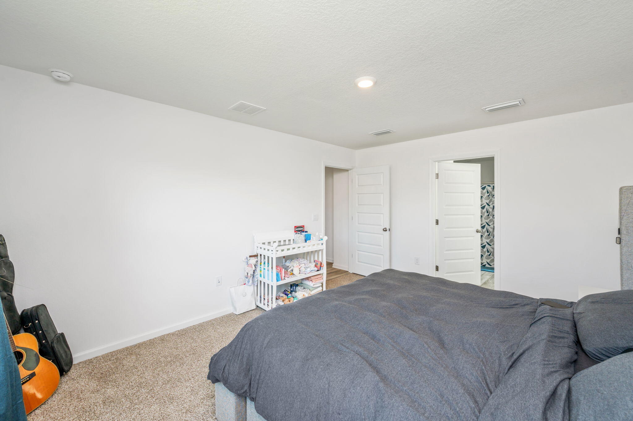 RIVERWALK PH I - Residential Lease