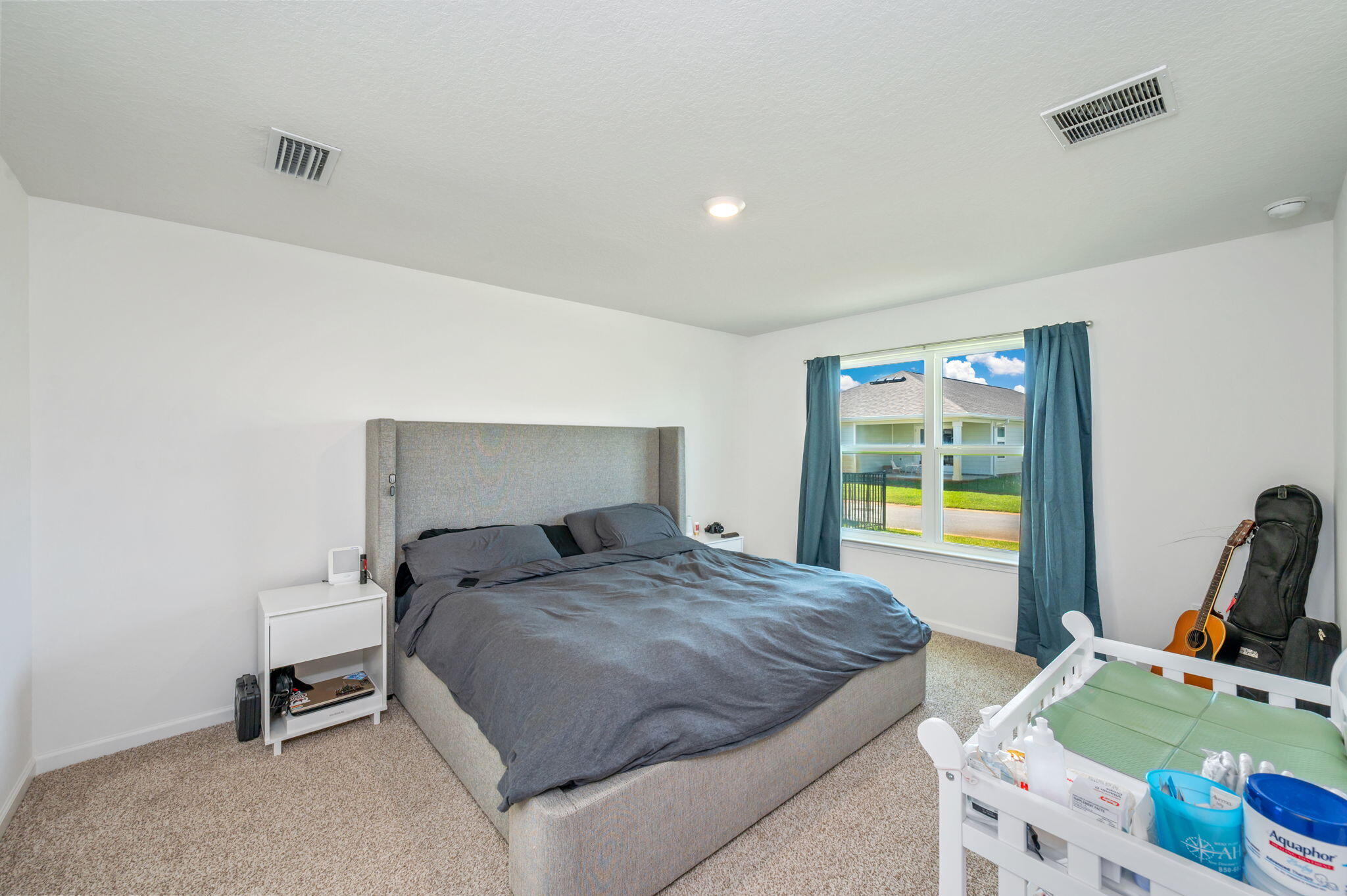 RIVERWALK PH I - Residential Lease