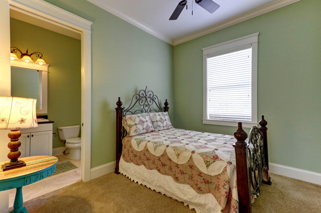 VILLAGE AT BLUE MOUNTAIN BEACH - Residential