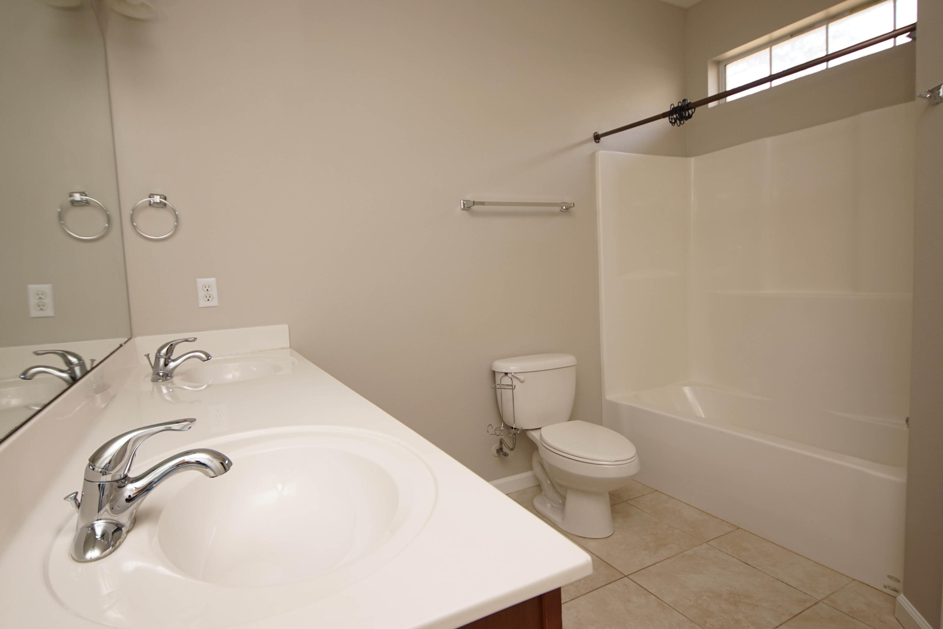 VALPARAISO P/C #6 LOT 8 BLK 114 - Residential Lease