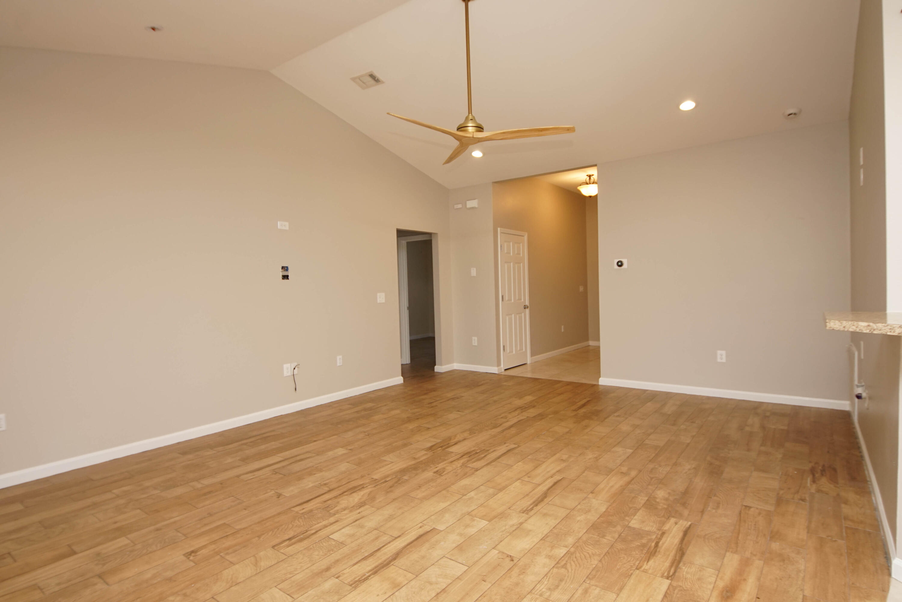 VALPARAISO P/C #6 LOT 8 BLK 114 - Residential Lease