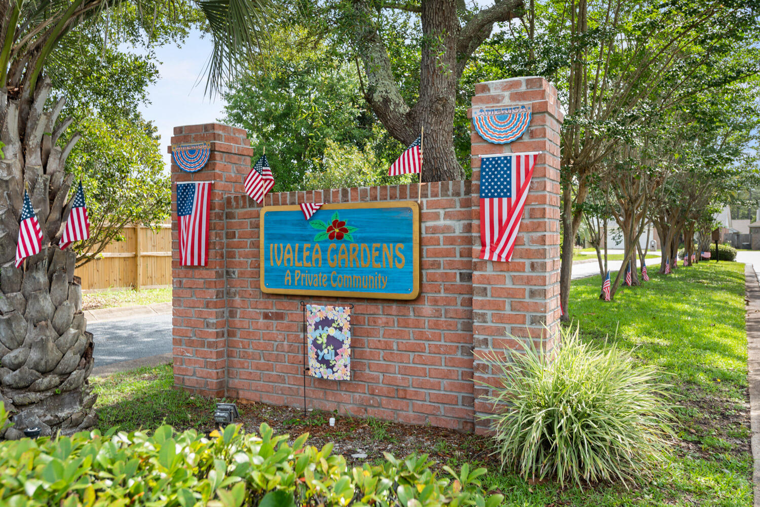 IVALEA GARDENS - Residential