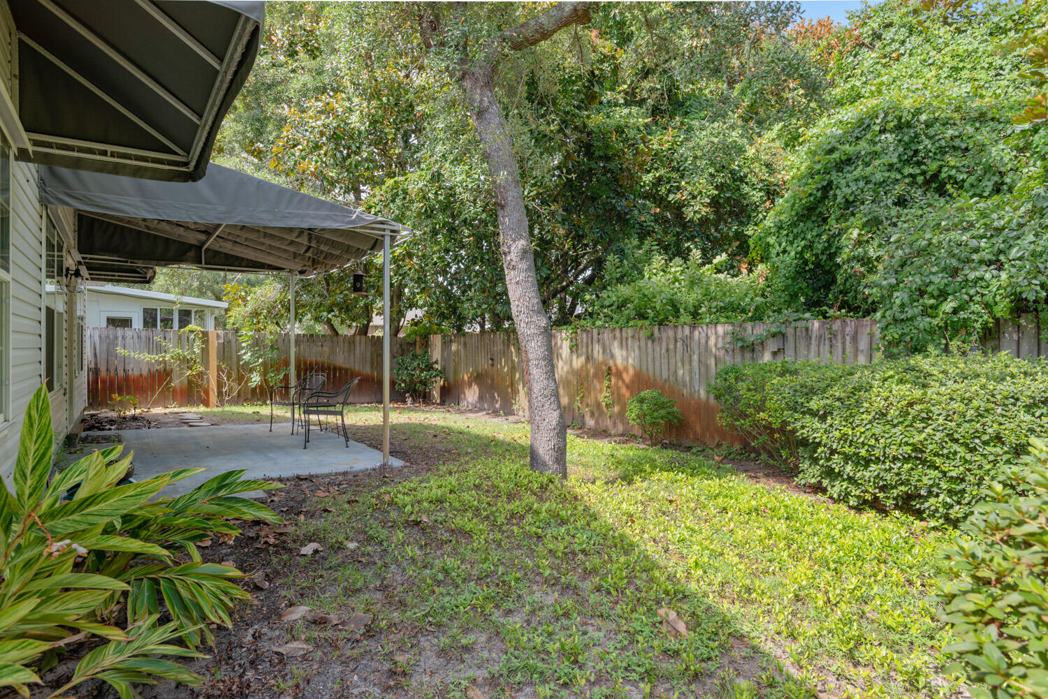IVALEA GARDENS - Residential