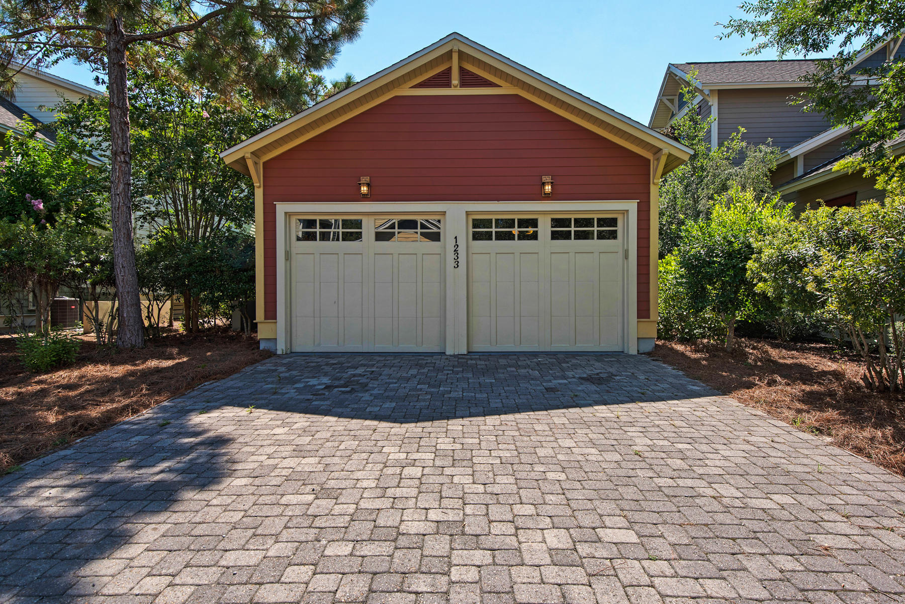 WILD HERON - Residential