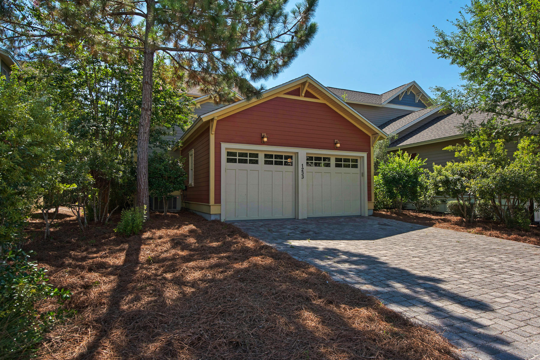 WILD HERON - Residential