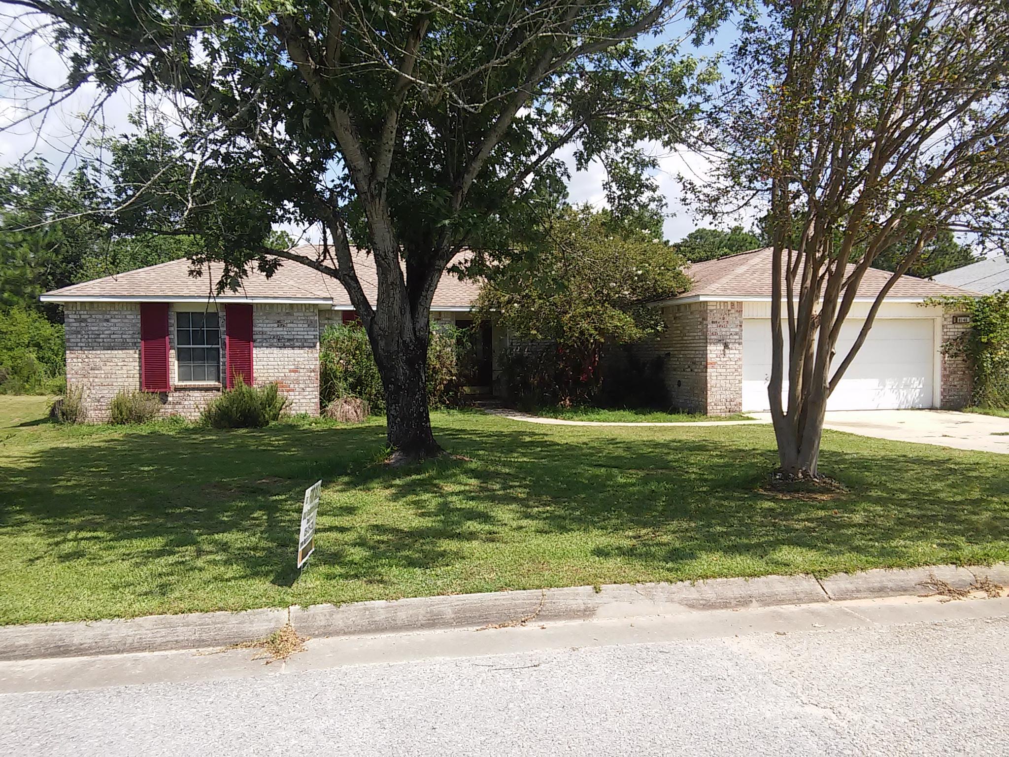 COUNTRY BREEZE EAST - Residential