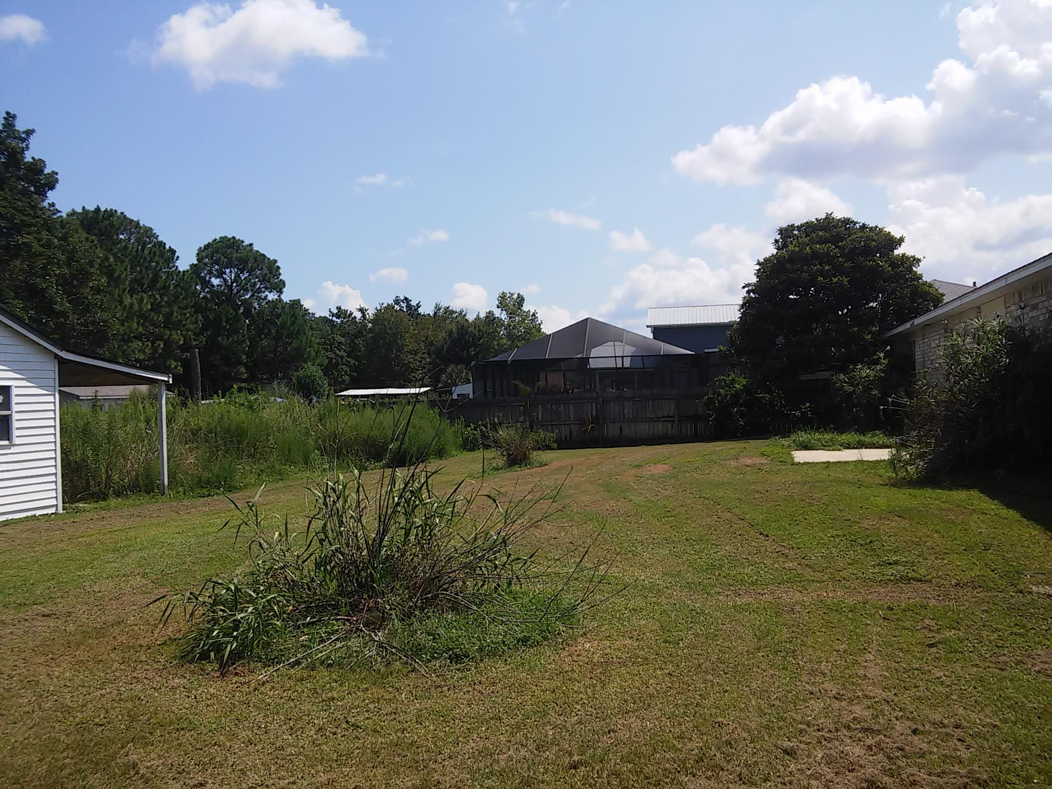 COUNTRY BREEZE EAST - Residential