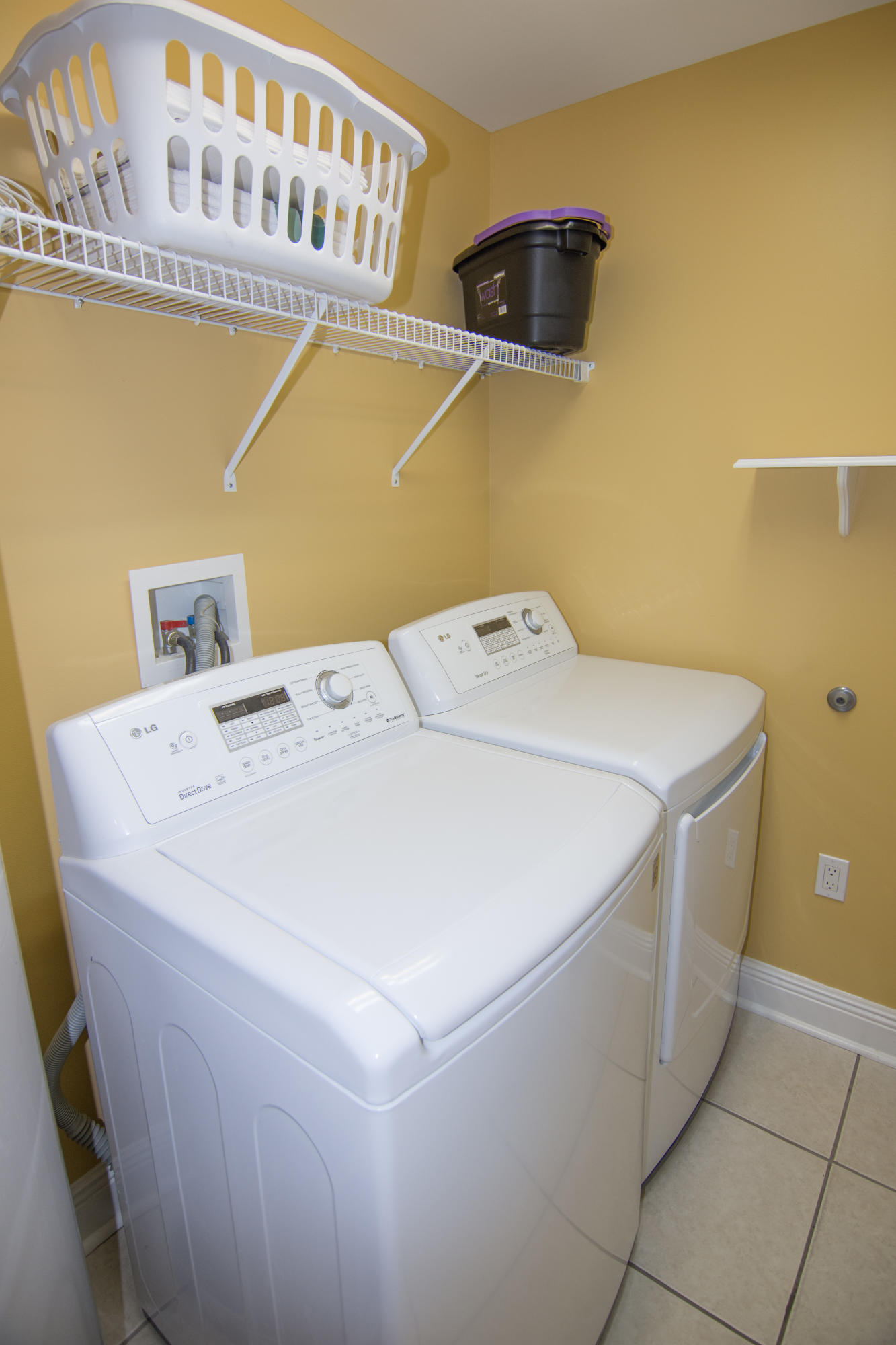 SUMMER PLACE - Residential