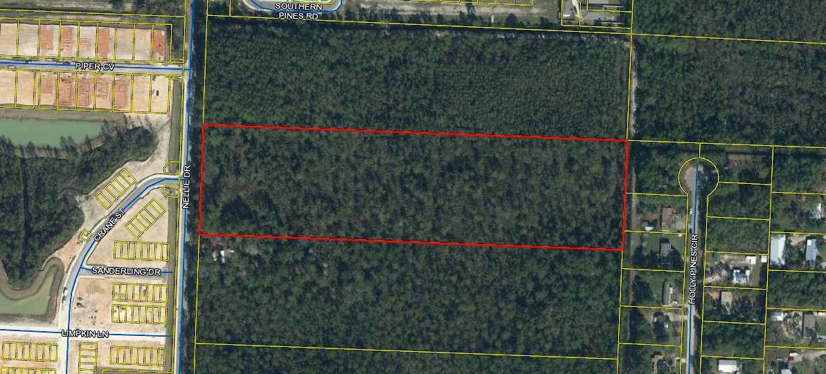 10 Acres south of the Choctawhatchee Bay!! Property like this is hard to find! This property is just a couple of blocks from the Bay and 10 min from the Beautiful, White Sandy Beaches! Seller will owner finance with $50,000 down and 6% interest. Schedule your tour today! All measurements must be verified by buyer. Boundary Survey available.