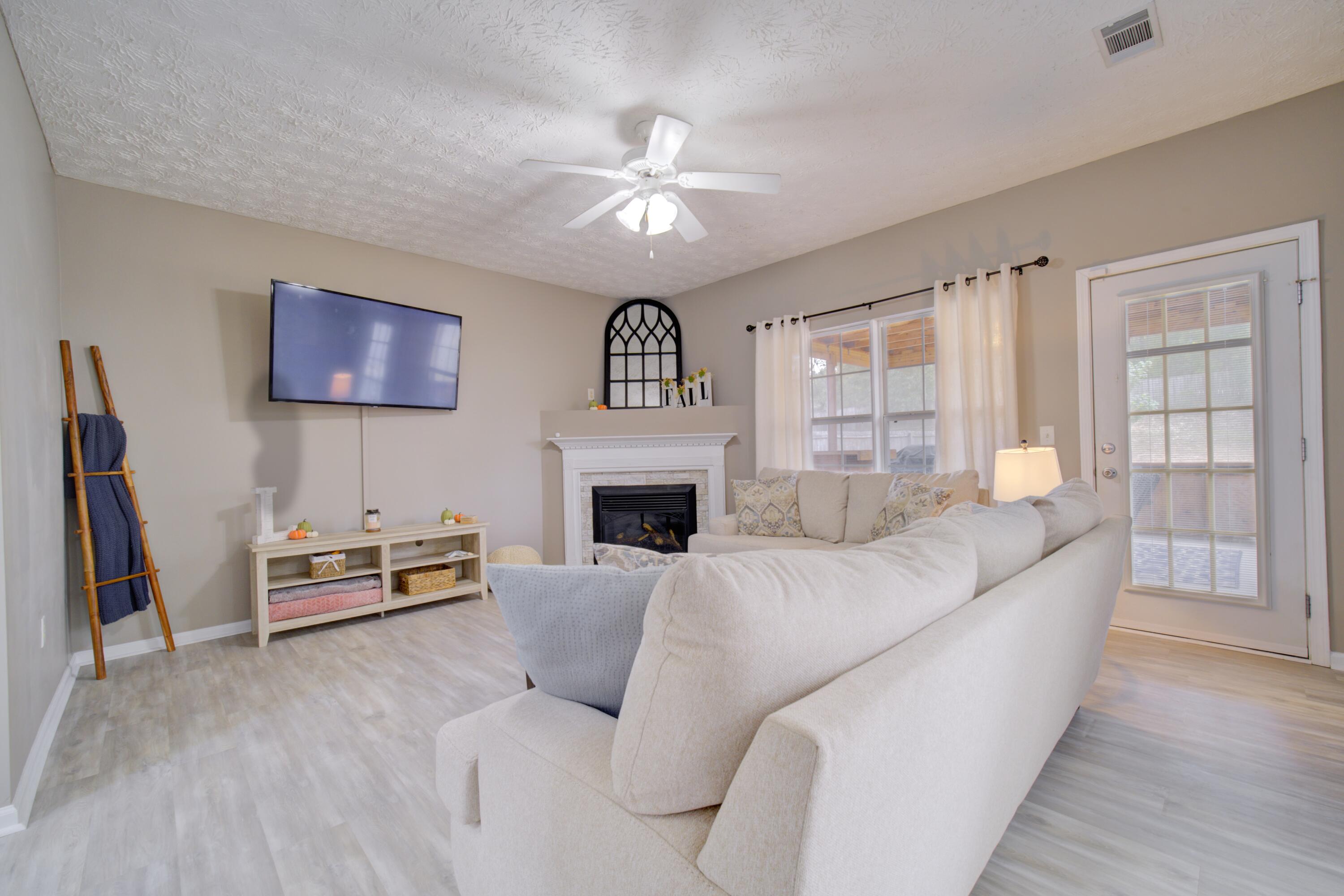 LAKE SILVER 1ST ADDN - Residential