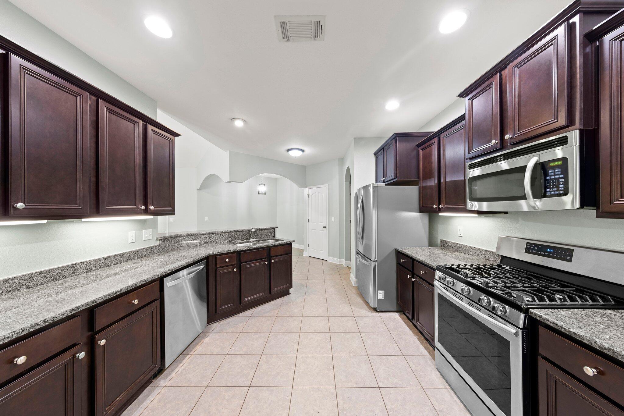 FOX VALLEY PH 3-A - Residential Lease