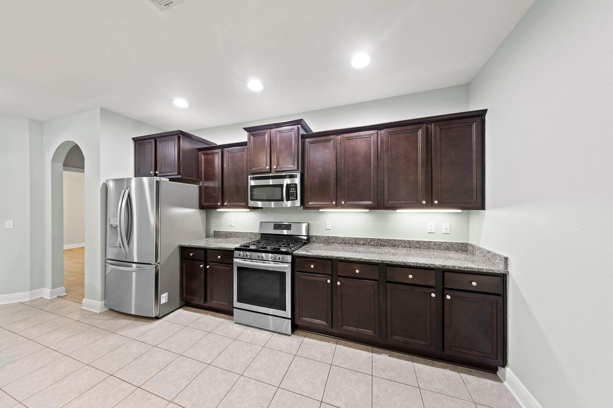 FOX VALLEY PH 3-A - Residential Lease