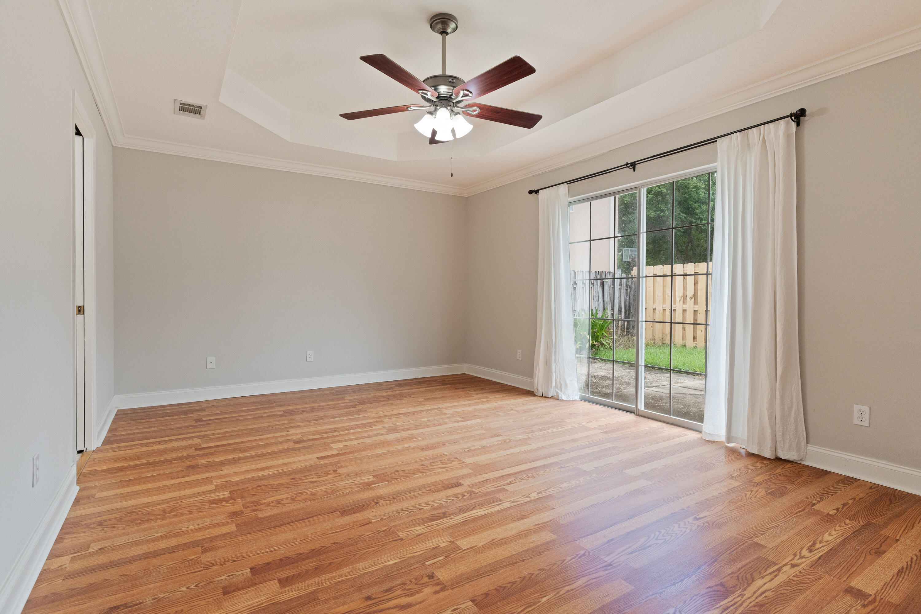 NORTH RIDGE CREEK S/D 1ST ADDN - Residential