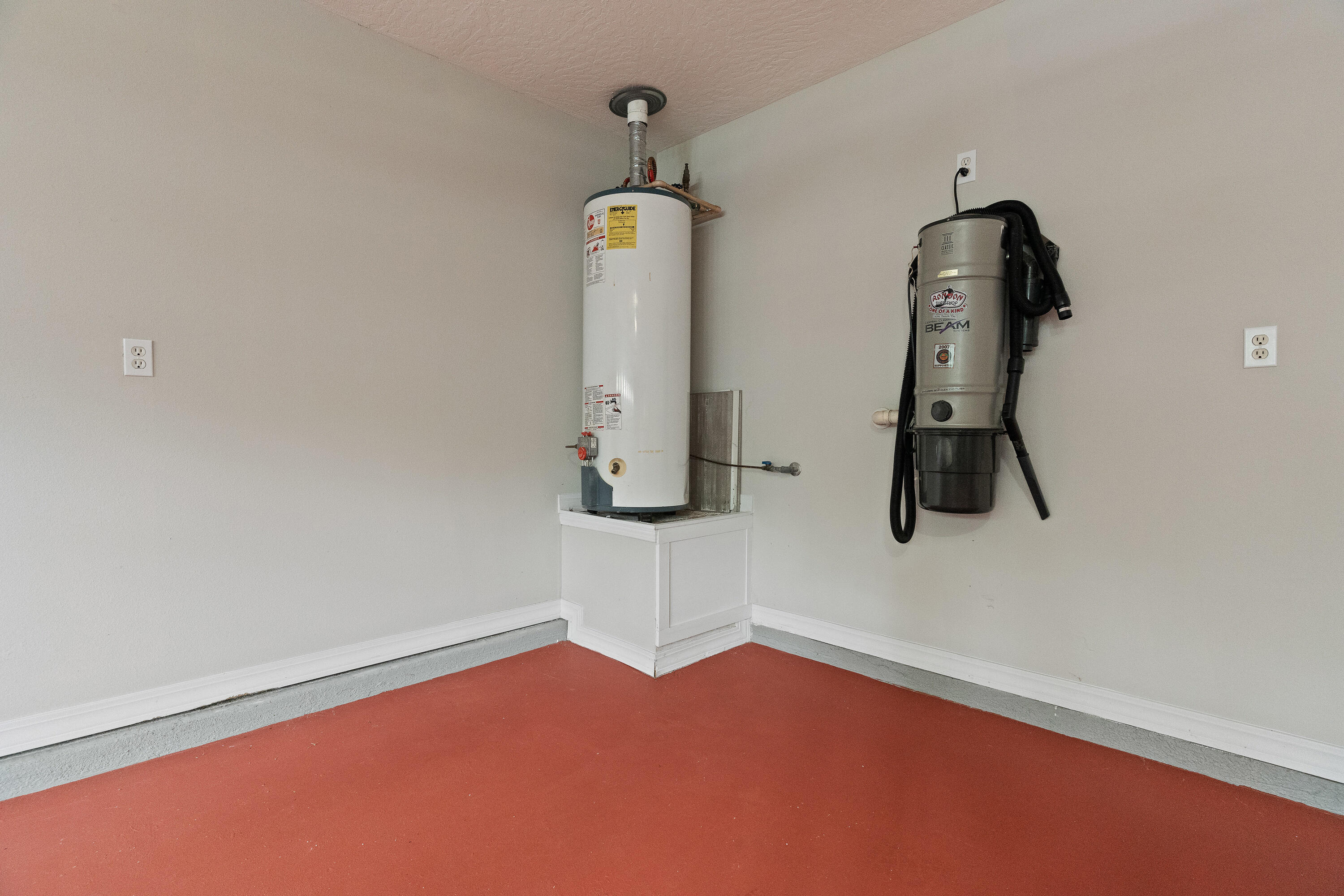 NORTH RIDGE CREEK S/D 1ST ADDN - Residential