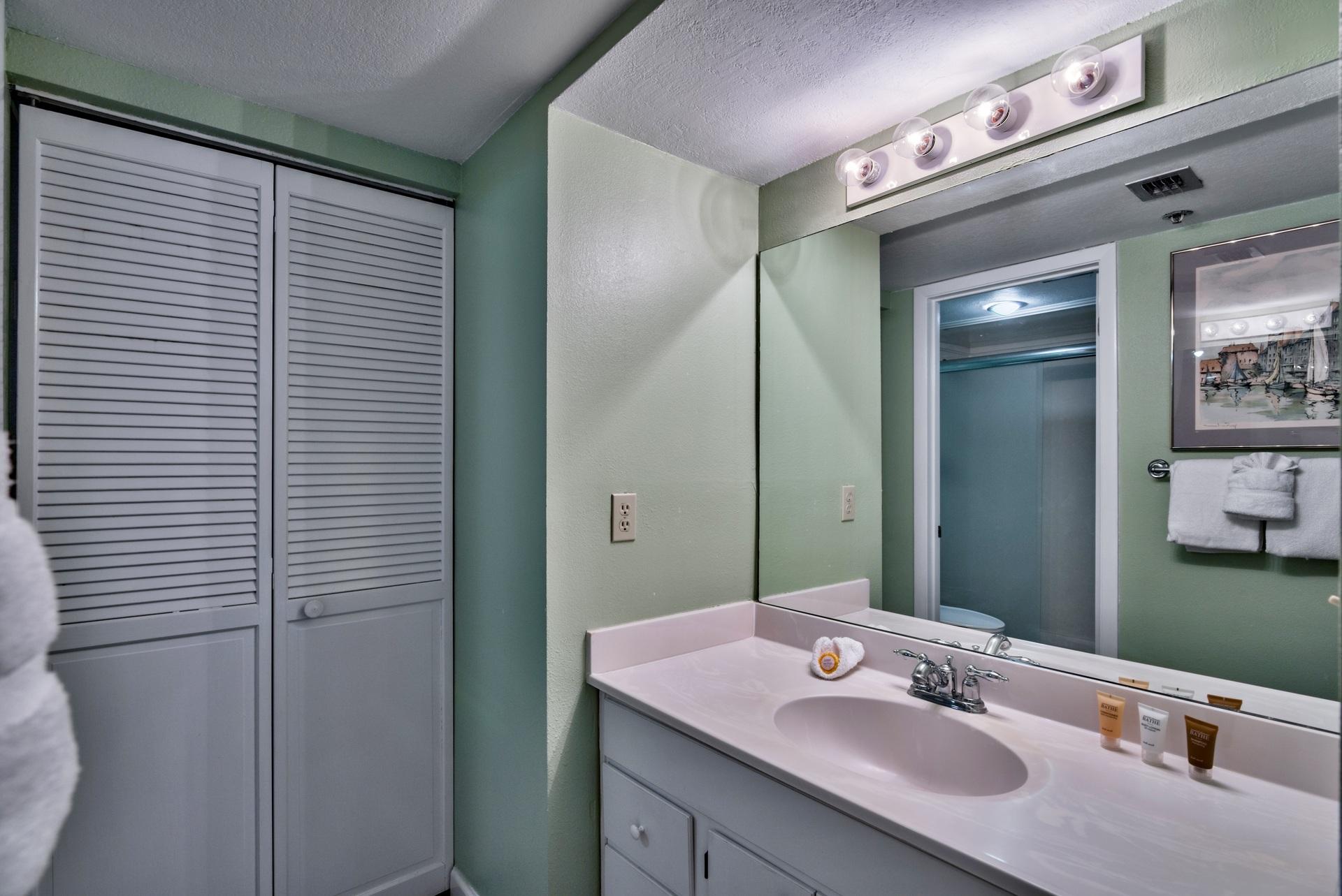 SUNDESTIN INTERNATIONAL CONDO - Residential