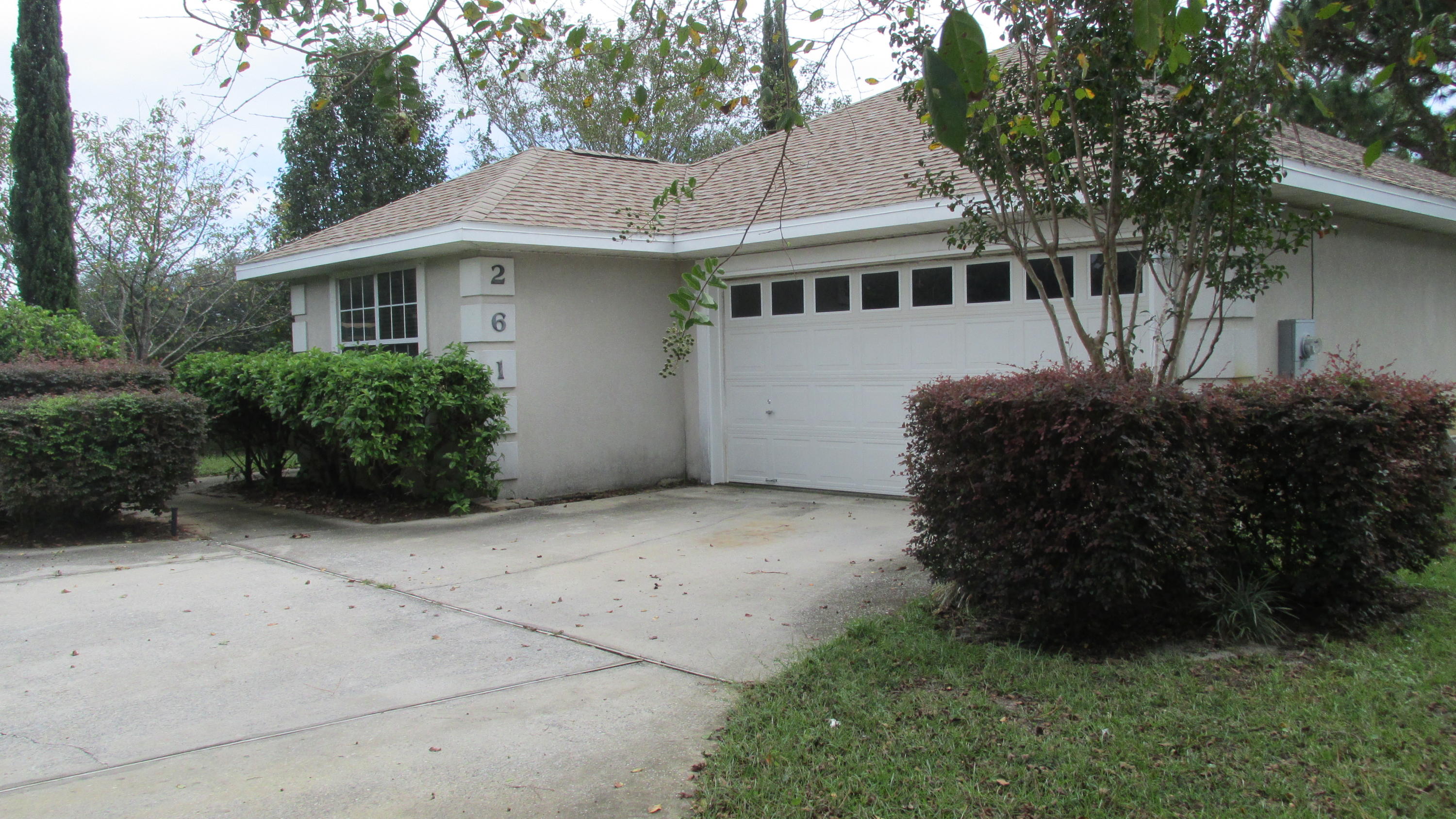 EMERALD LAKES PH 1 - Residential Lease