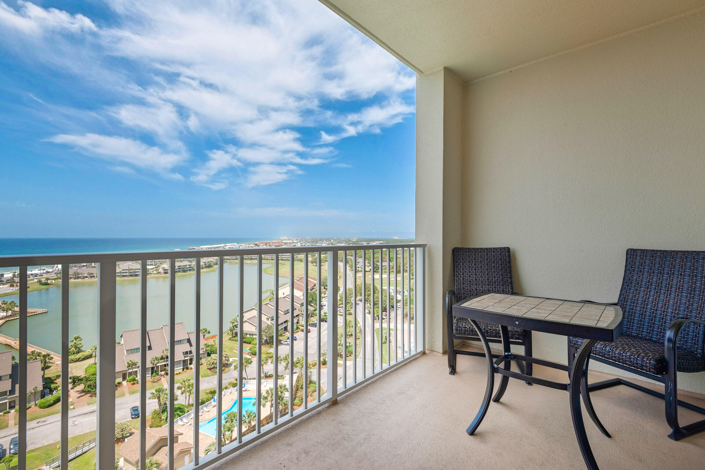 ARIEL DUNES II - Residential