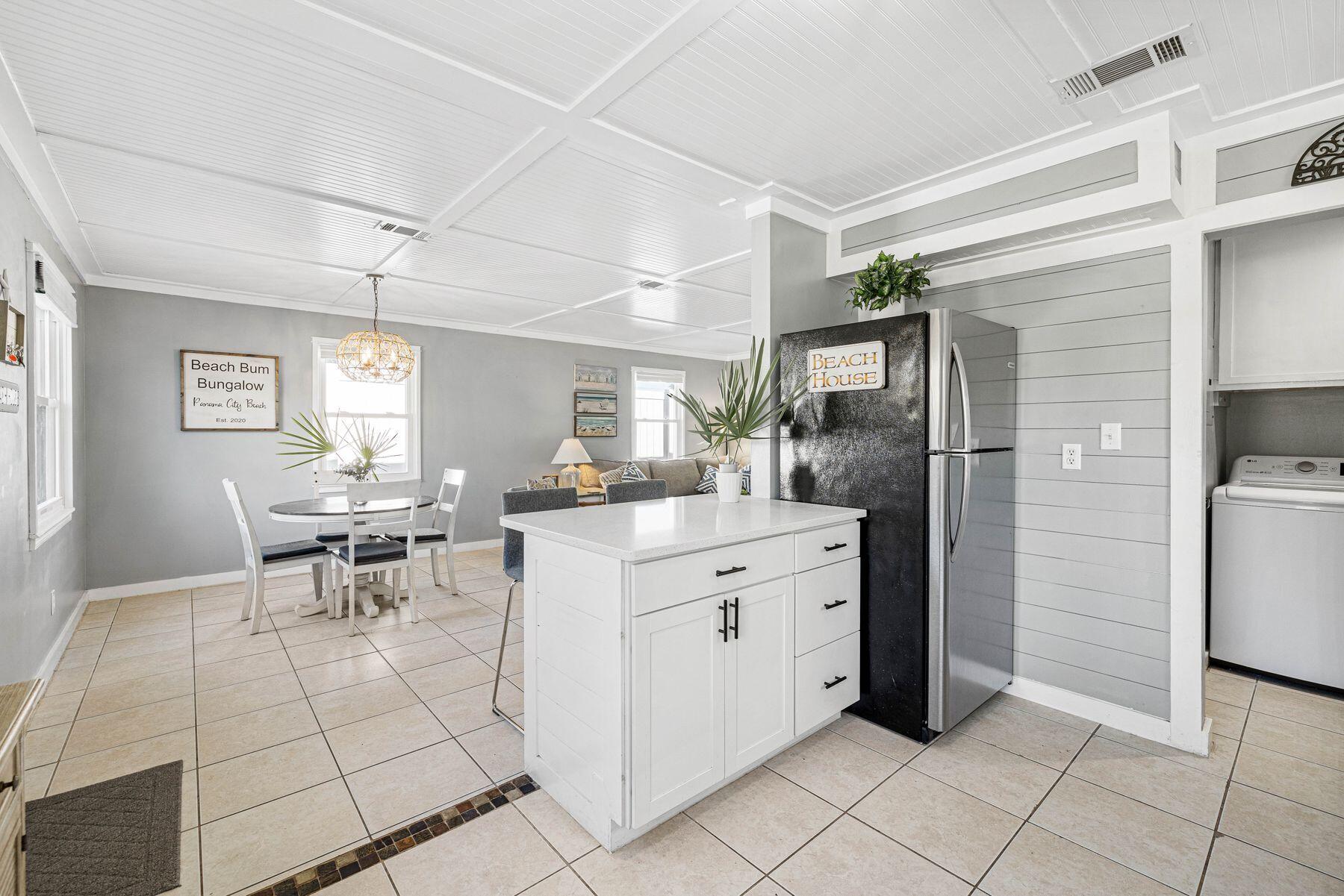 RIVIERA BEACH - Residential