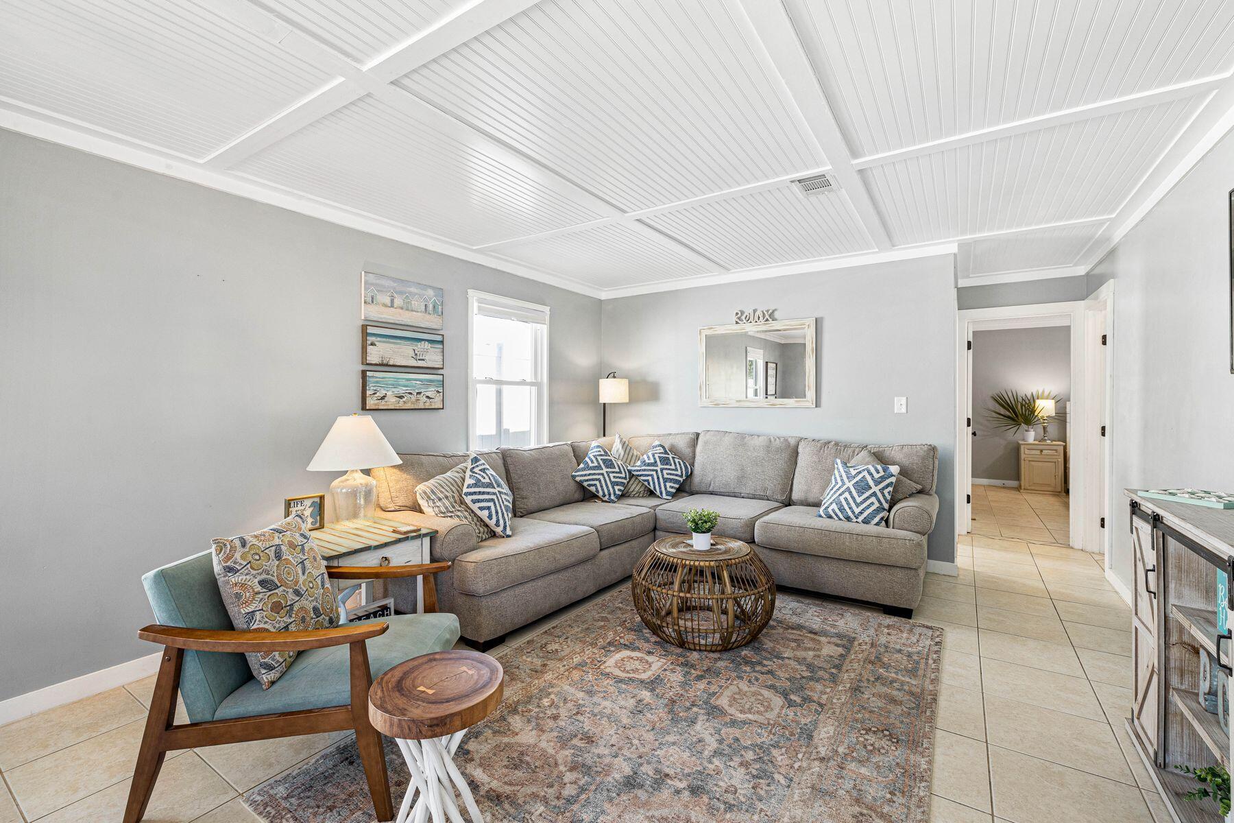 RIVIERA BEACH - Residential