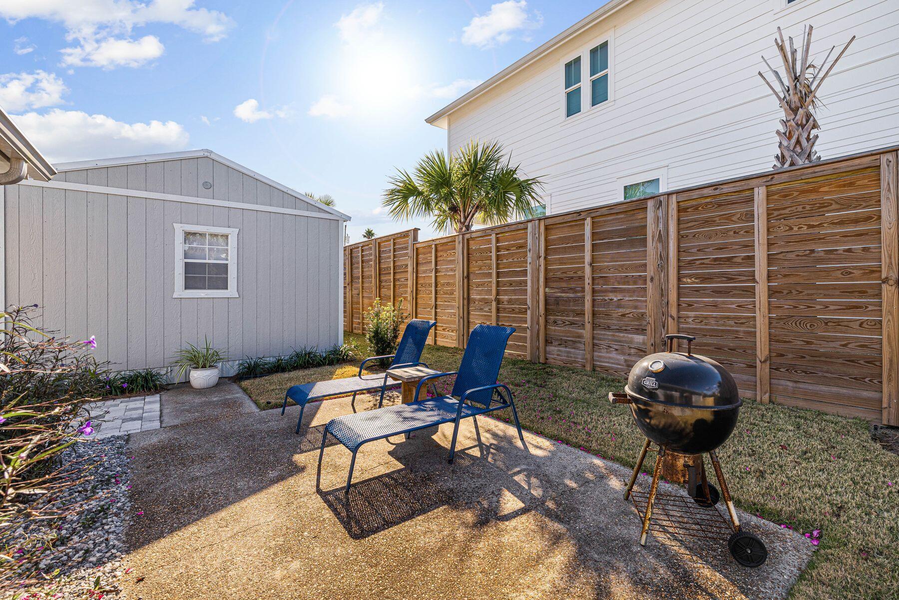 RIVIERA BEACH - Residential