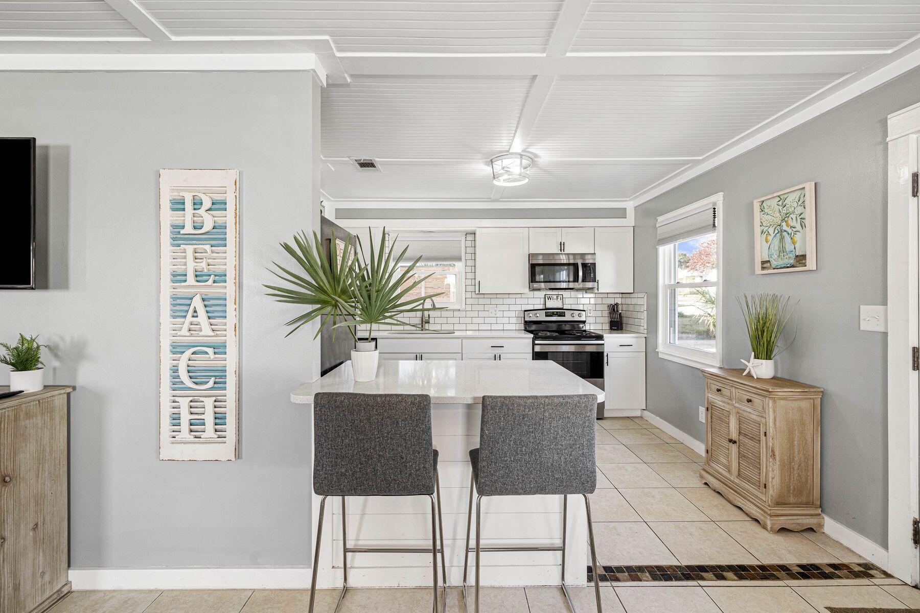 RIVIERA BEACH - Residential