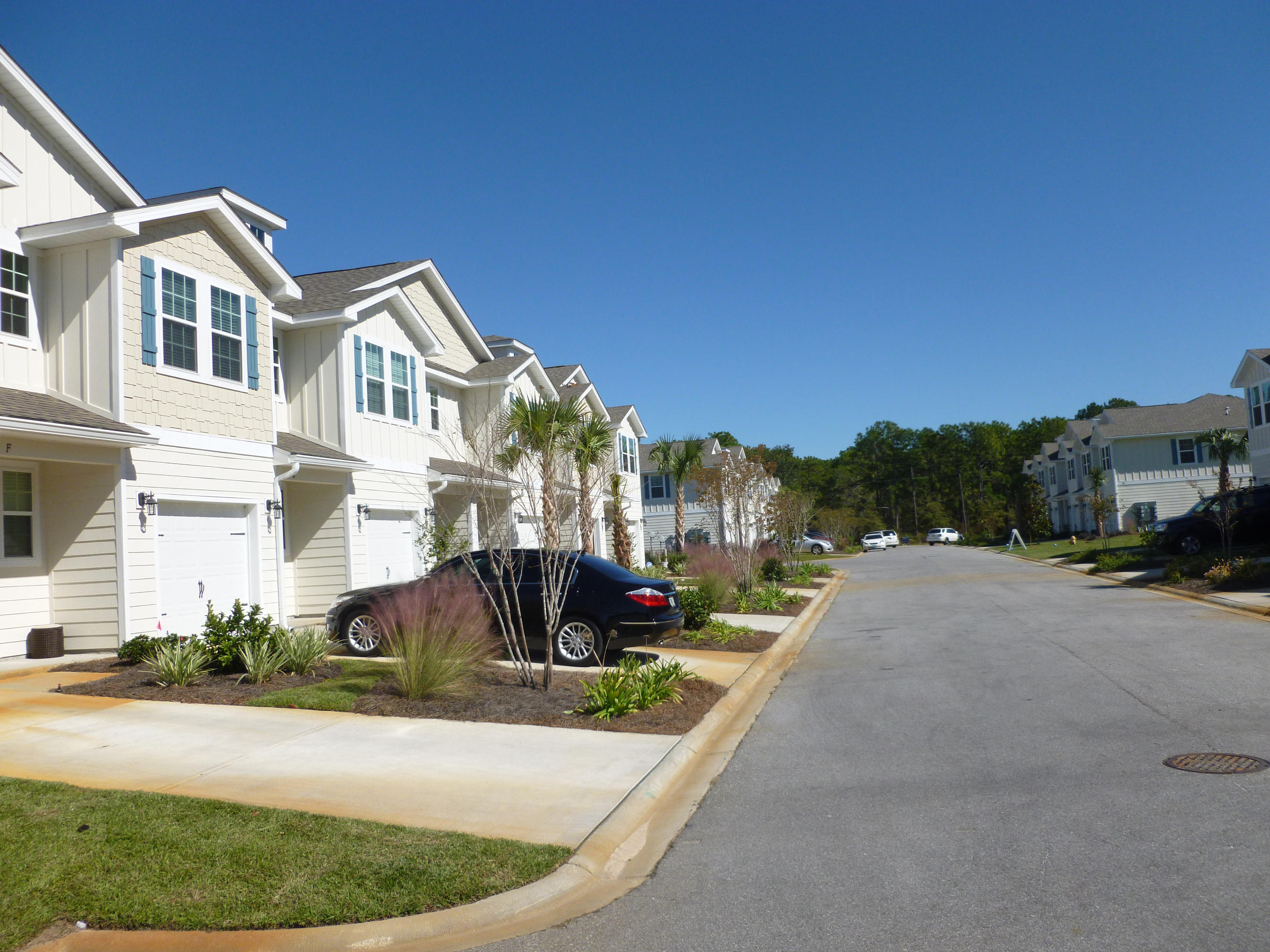 WATER OAKS T/H - Residential