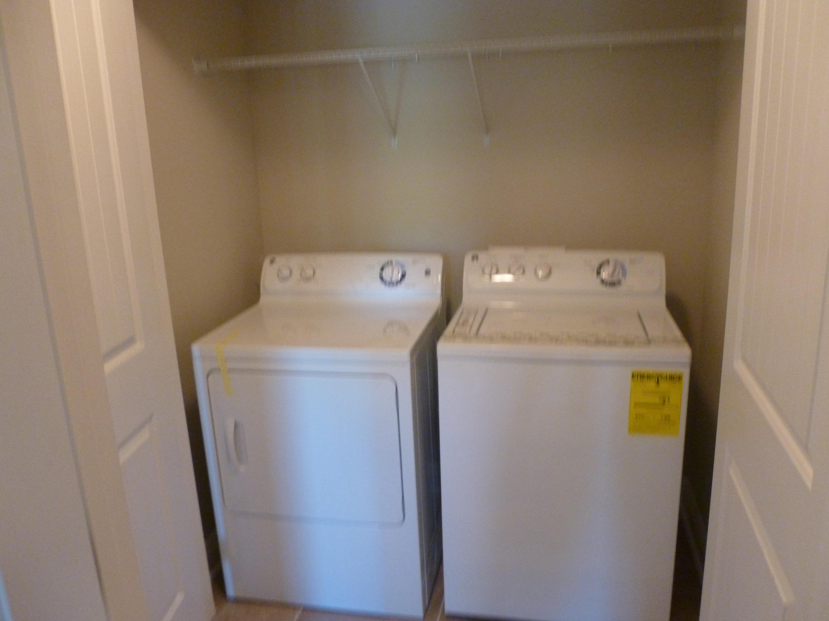 WATER OAKS T/H - Residential