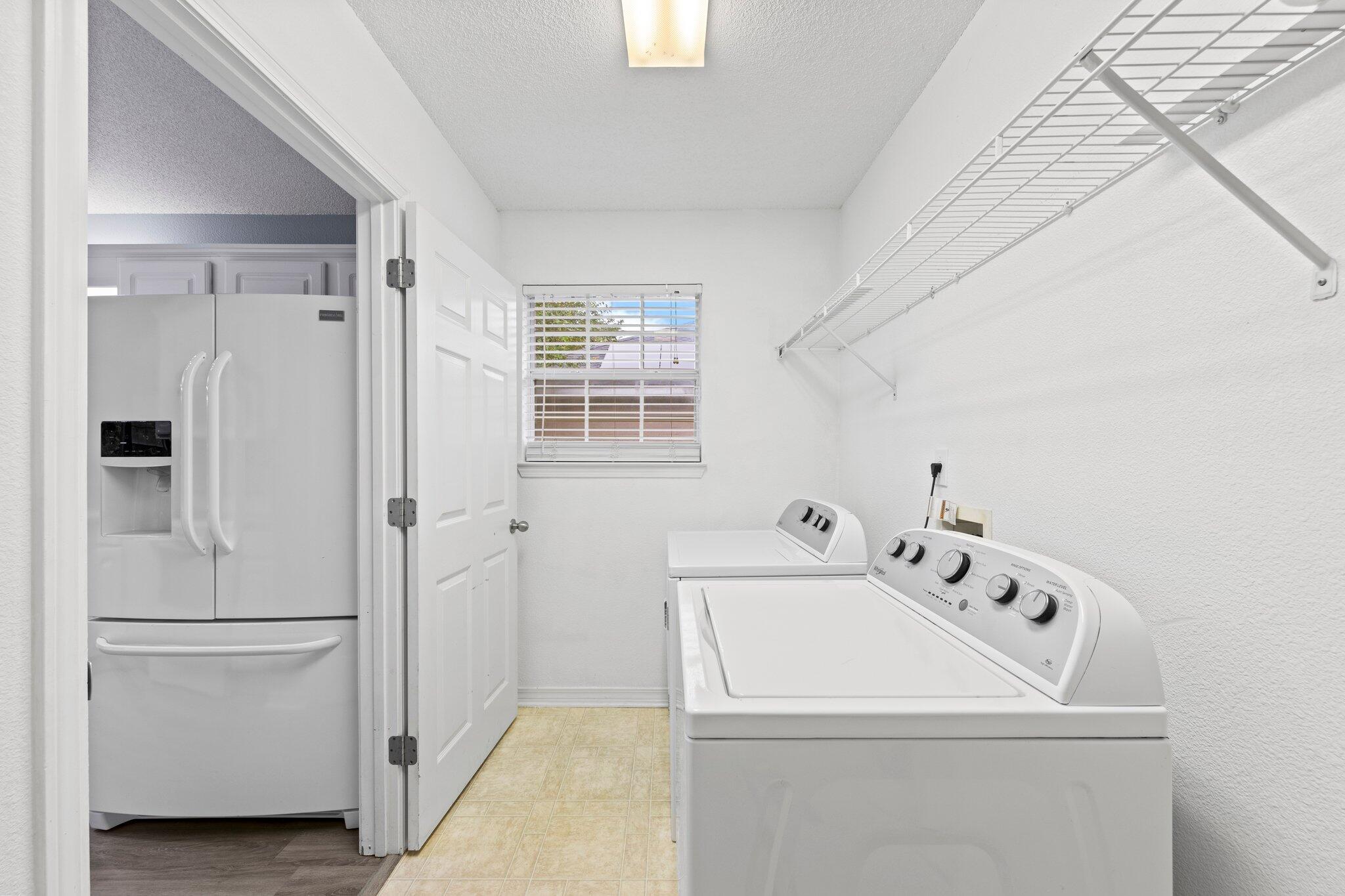 LAKEWOOD MANOR 1 - Residential