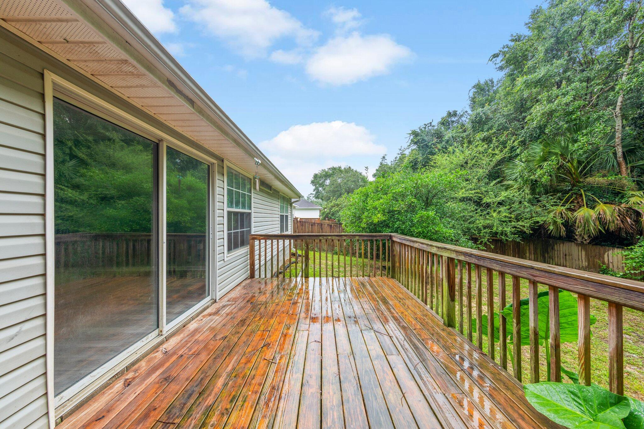 LAKEWOOD MANOR 1 - Residential