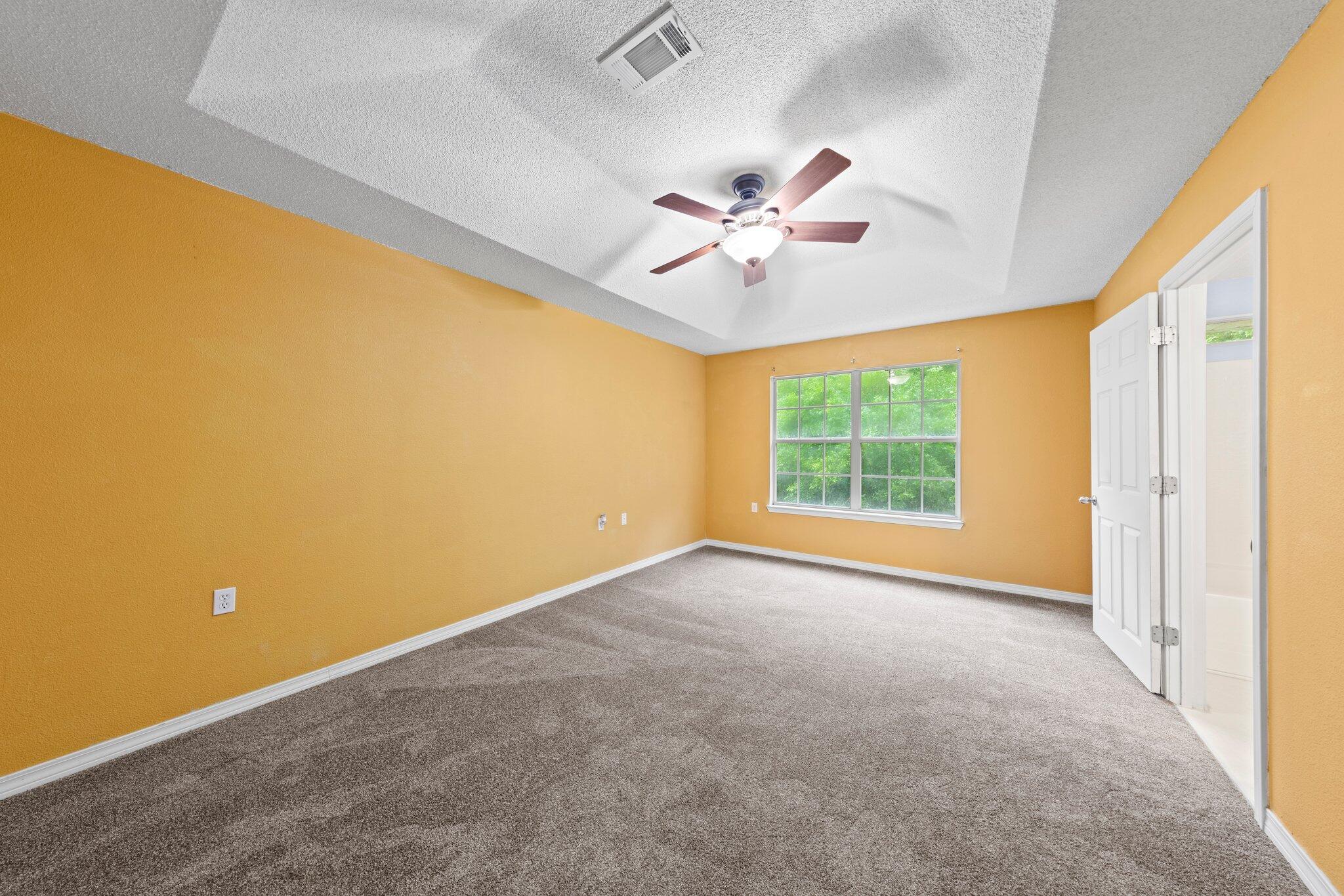 LAKEWOOD MANOR 1 - Residential