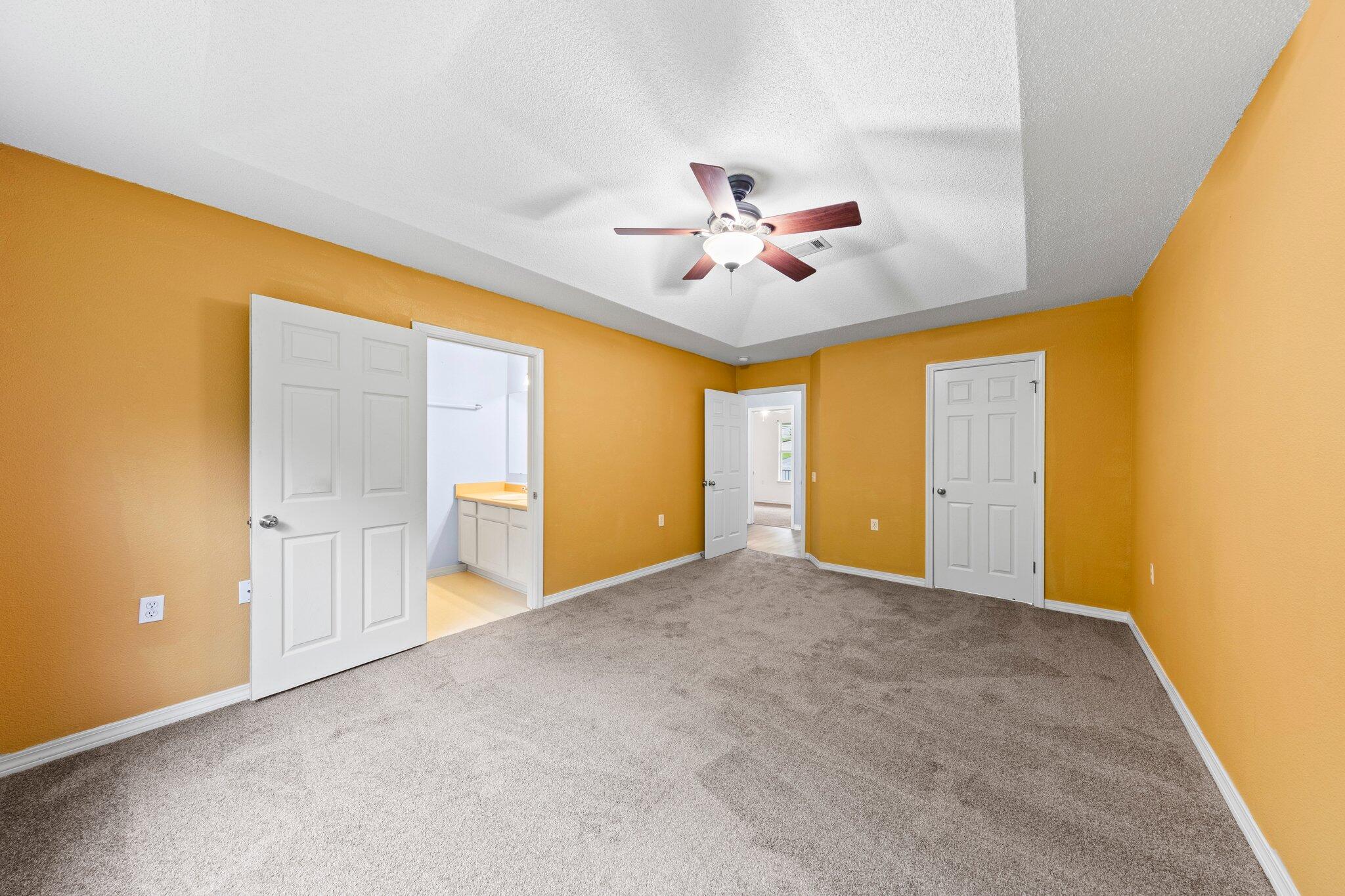 LAKEWOOD MANOR 1 - Residential