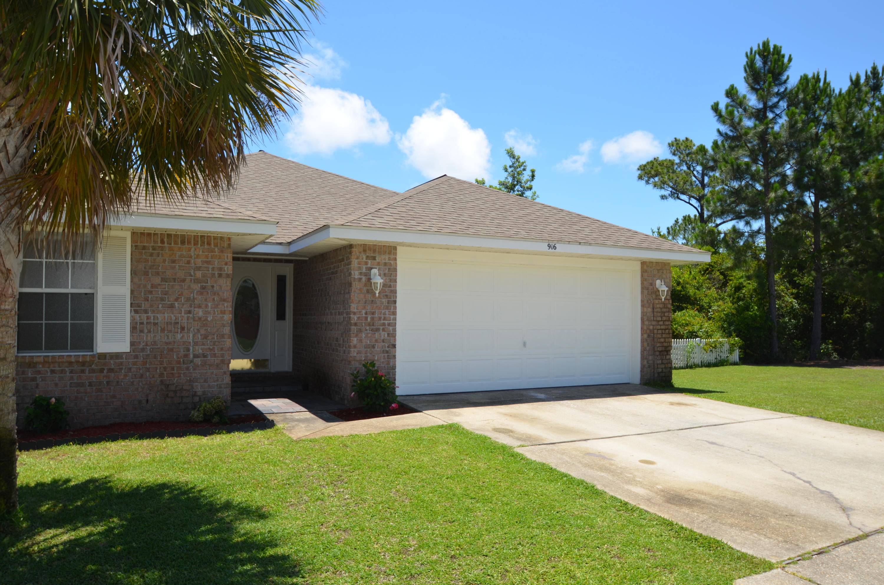 MARSH HARBOR - Residential