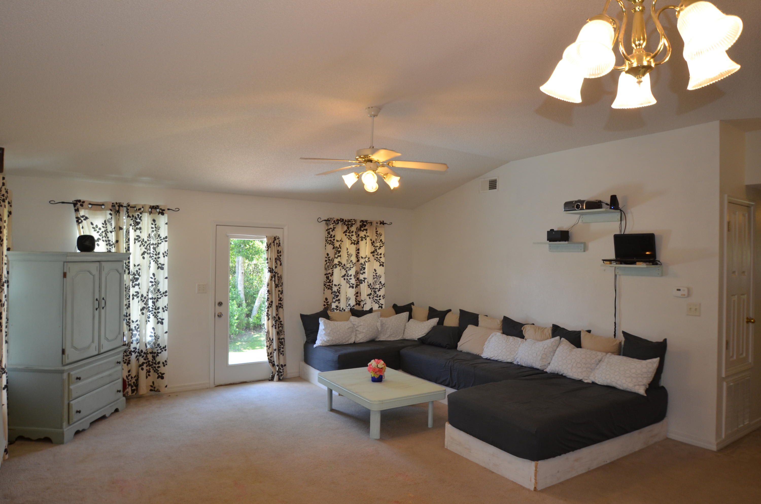 MARSH HARBOR - Residential