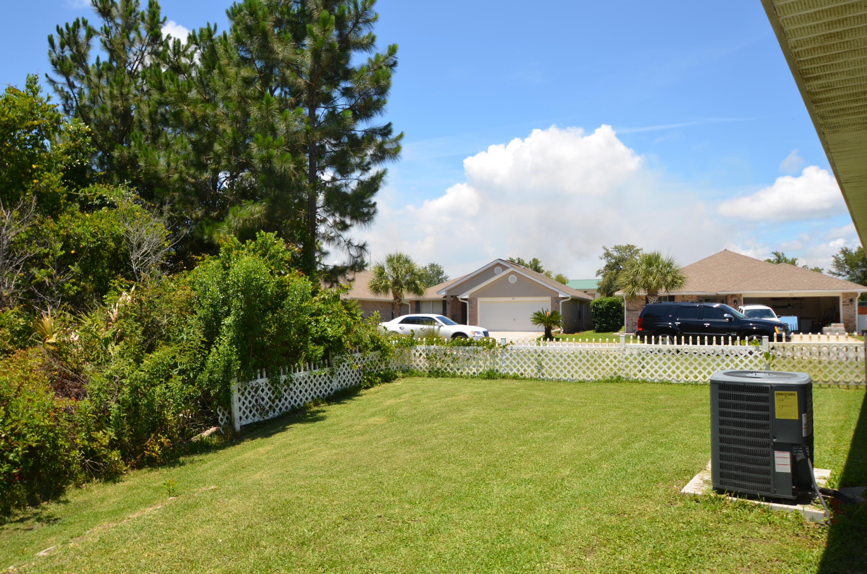 MARSH HARBOR - Residential