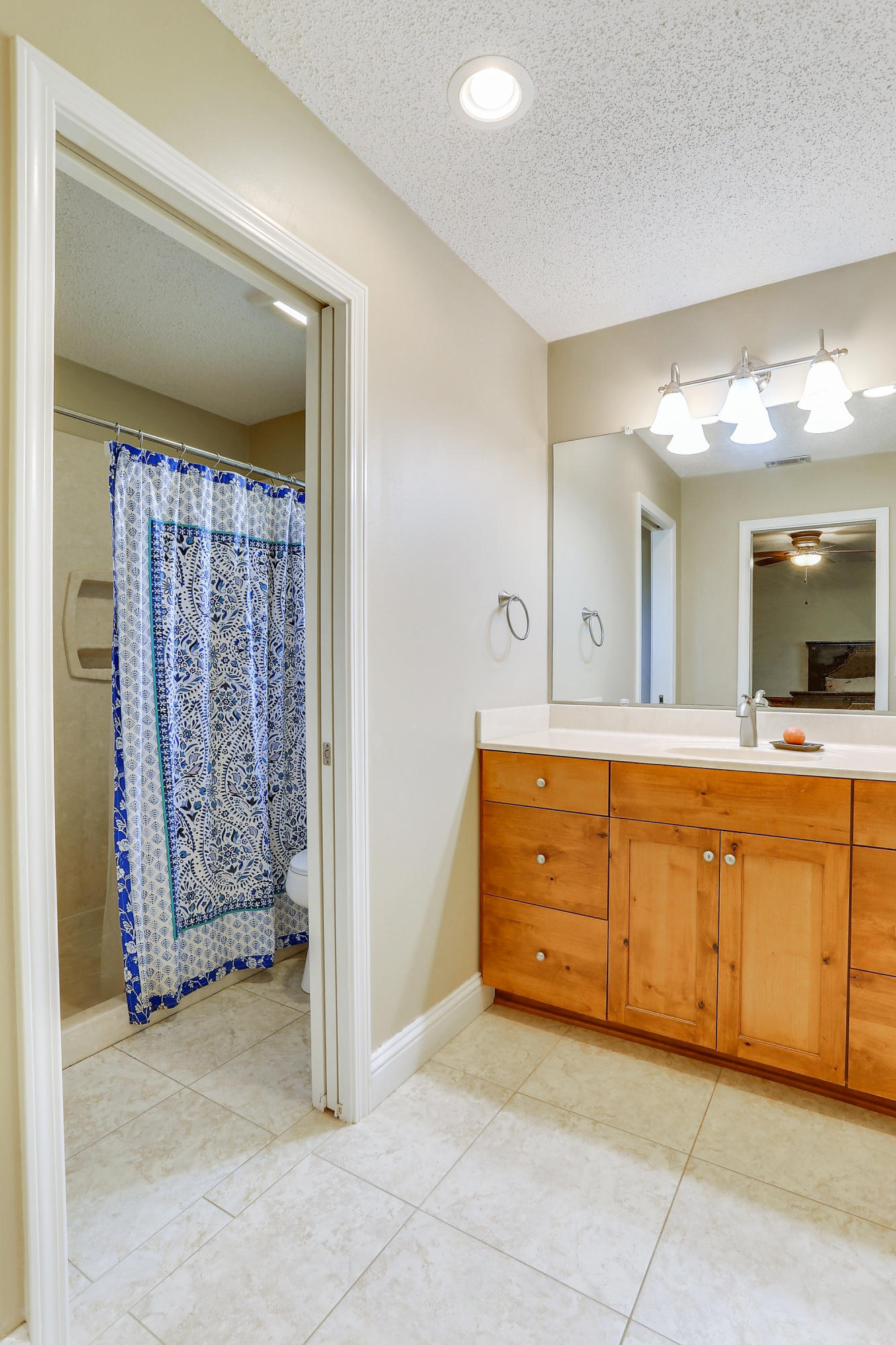 RAINTREE ESTATES - Residential