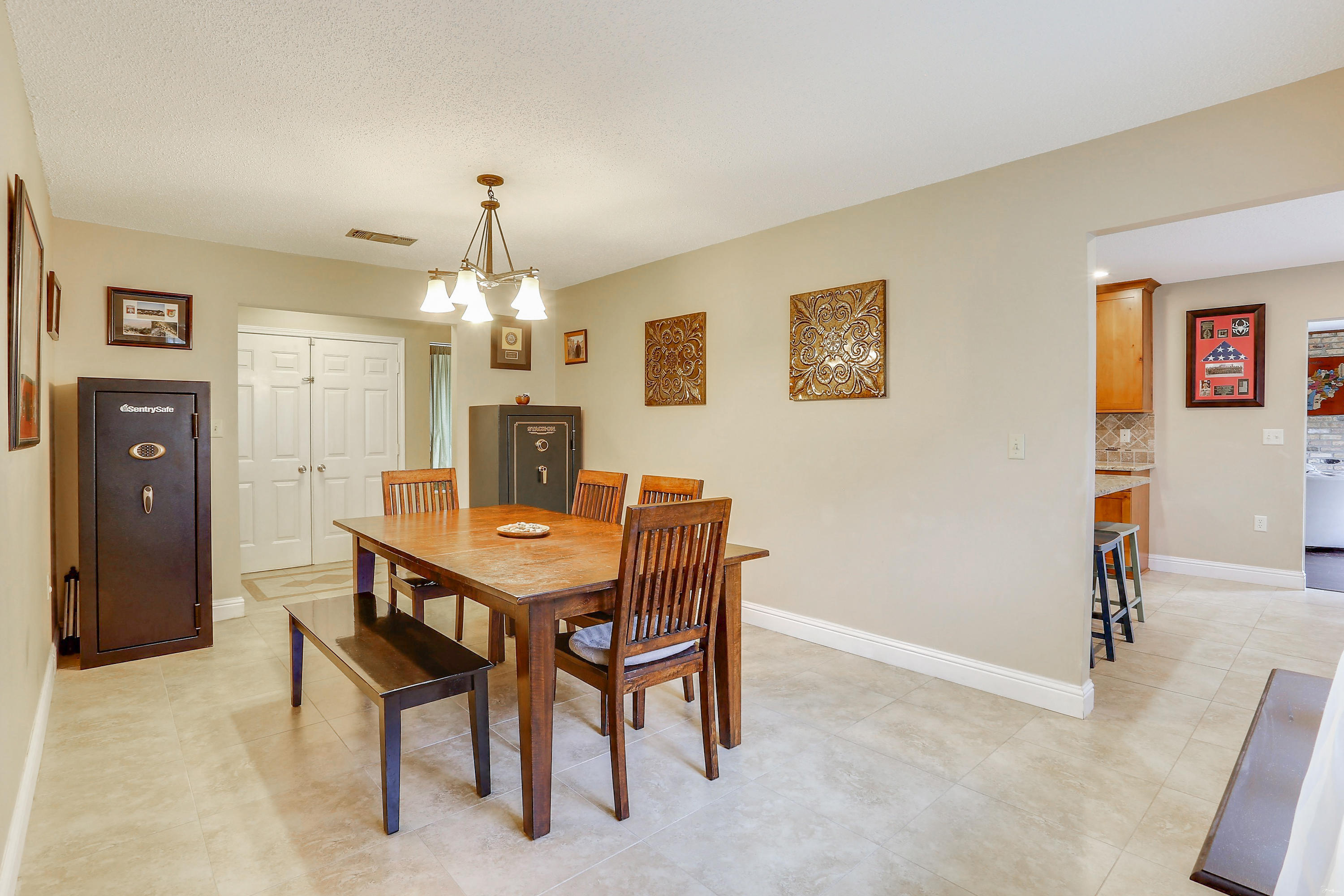 RAINTREE ESTATES - Residential