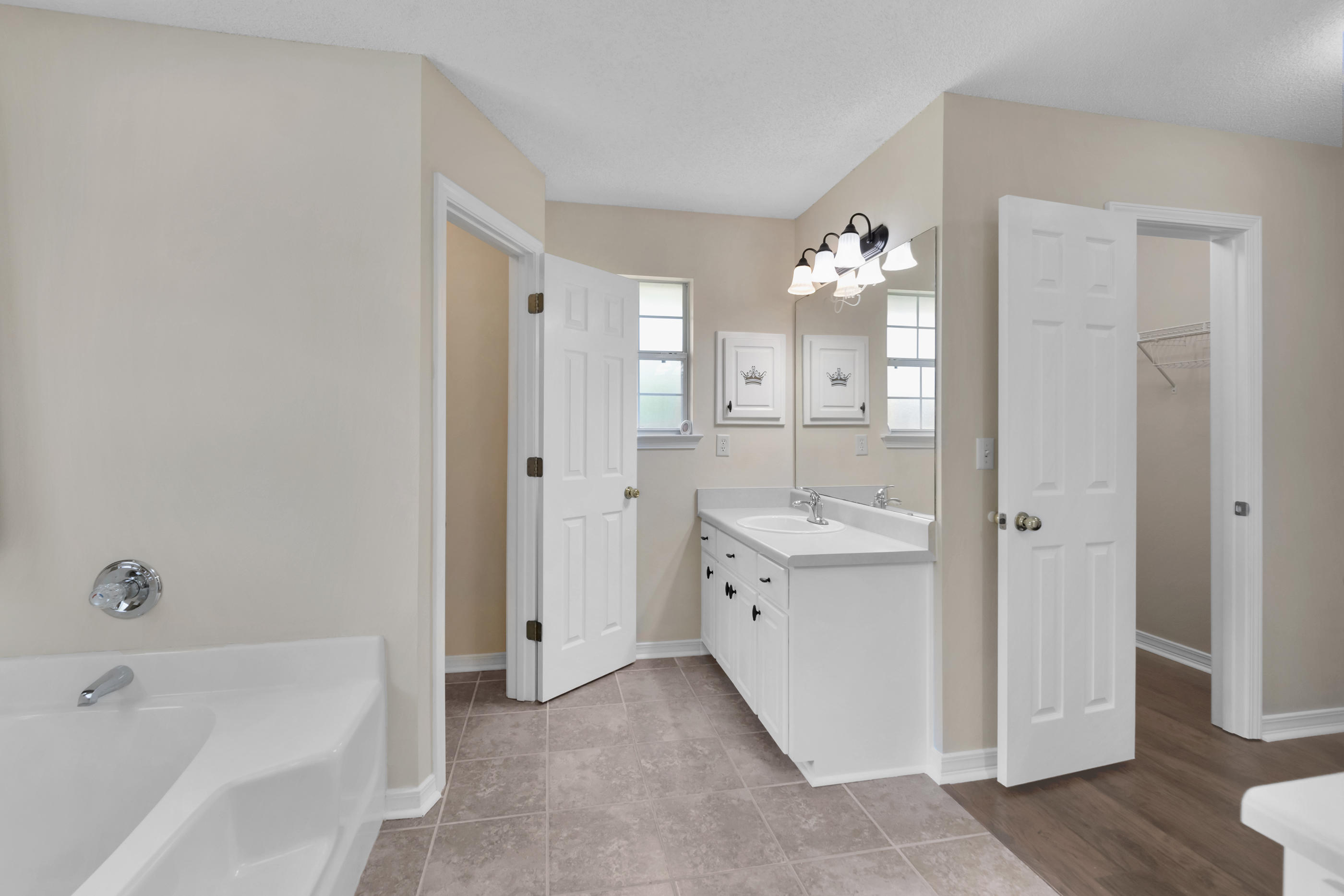 MARION MANOR - Residential