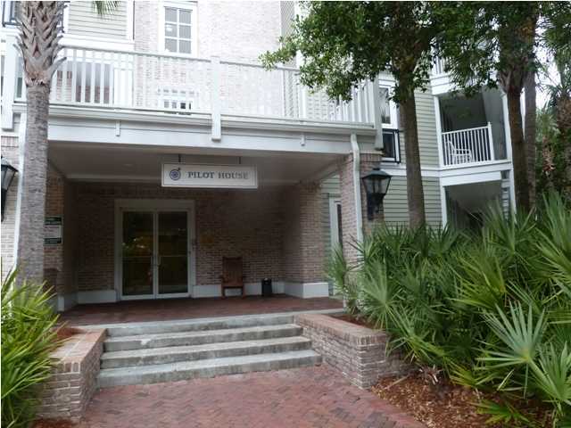 PILOT HOUSE - Residential