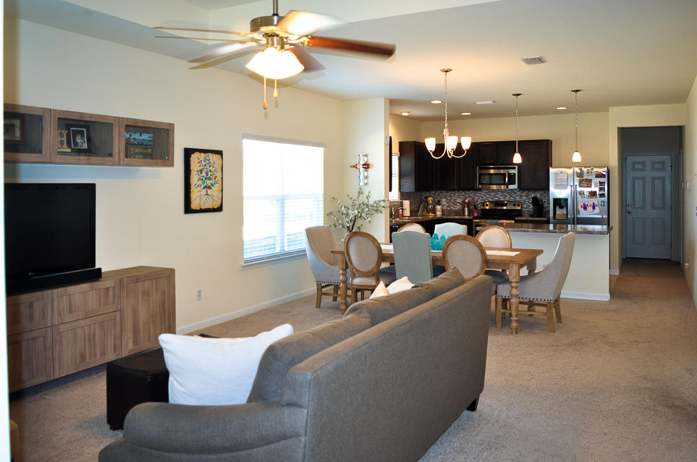 HAMMOCK BAY - Residential Lease