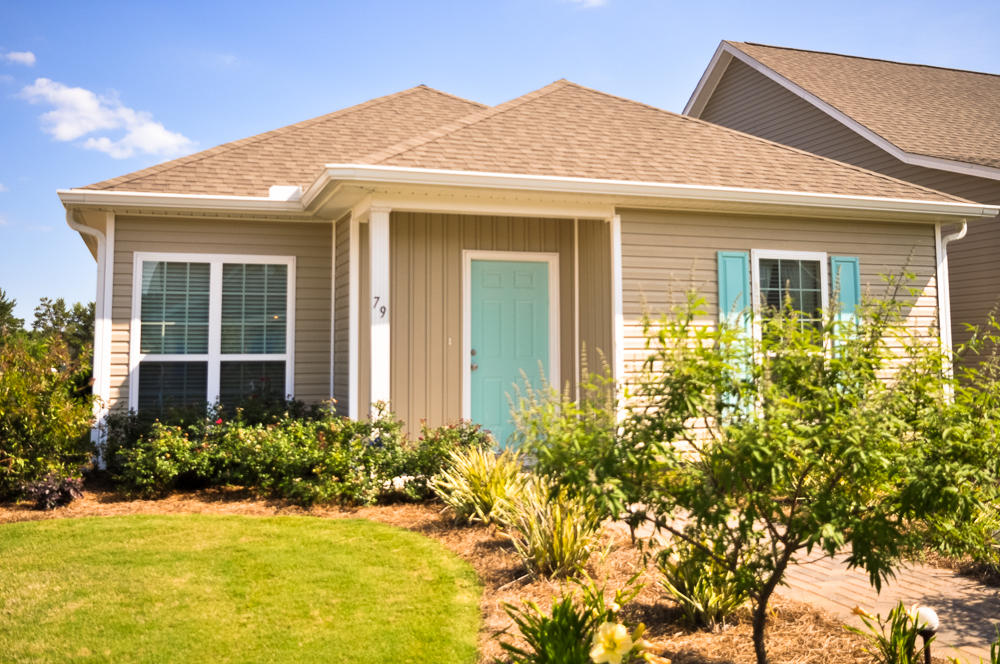 HAMMOCK BAY - Residential Lease