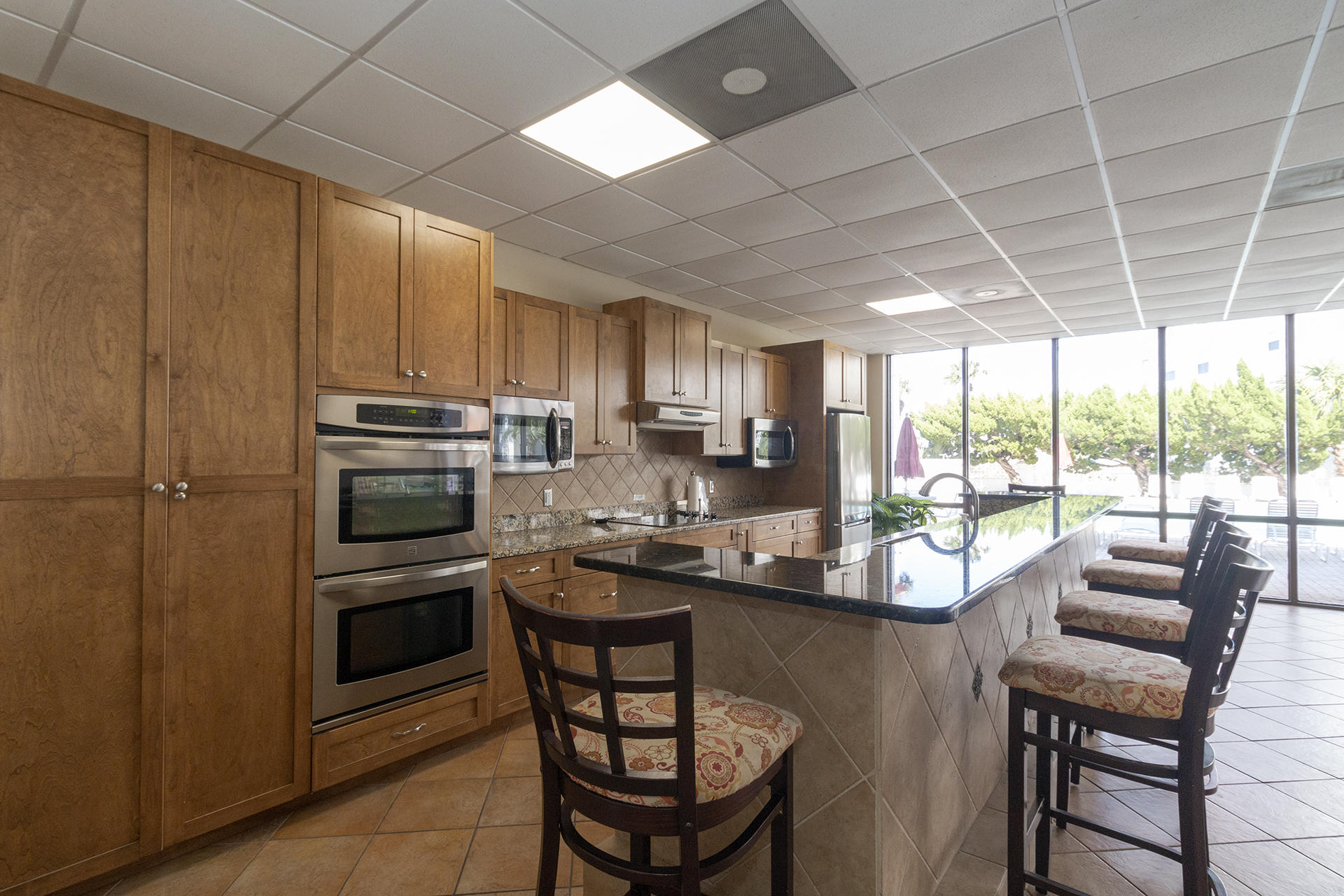 EL MATADOR CONDO - Residential