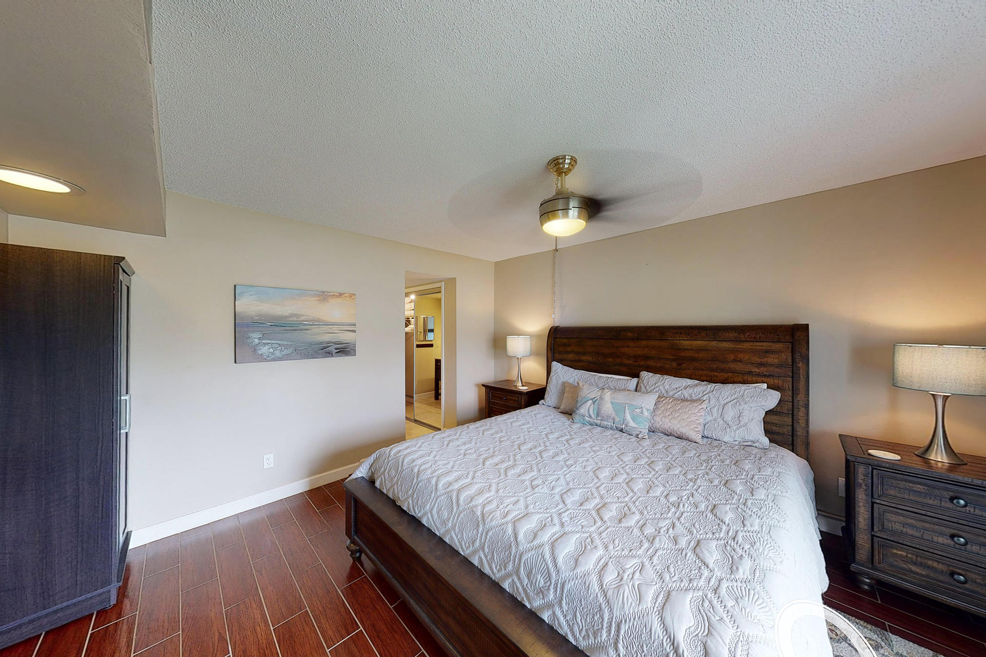 EL MATADOR CONDO - Residential