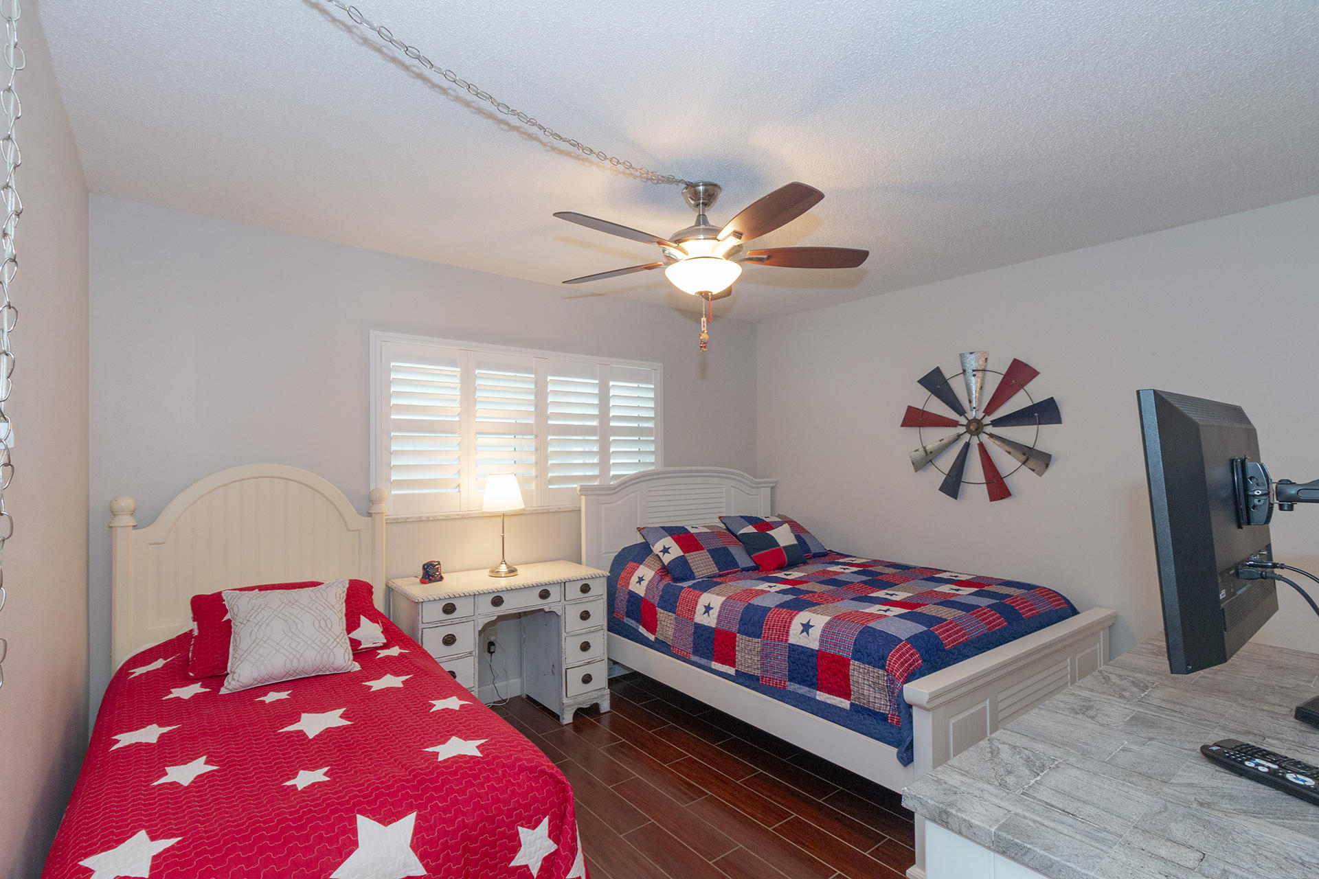 EL MATADOR CONDO - Residential