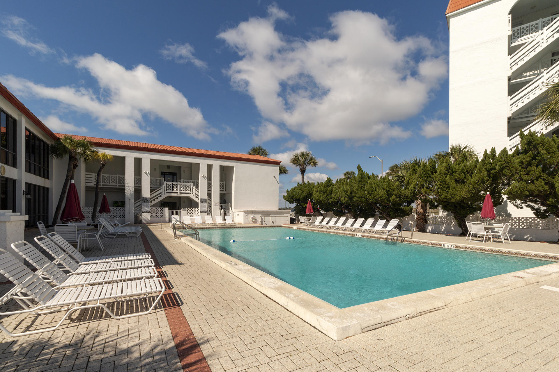 EL MATADOR CONDO - Residential