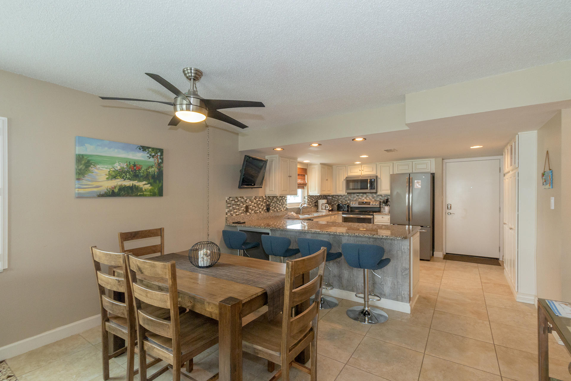 EL MATADOR CONDO - Residential