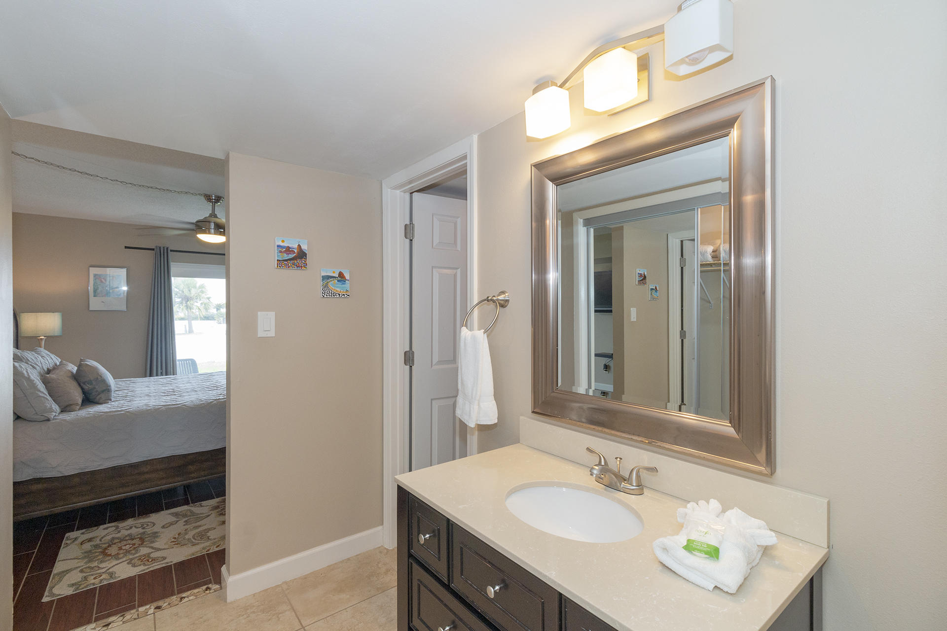 EL MATADOR CONDO - Residential