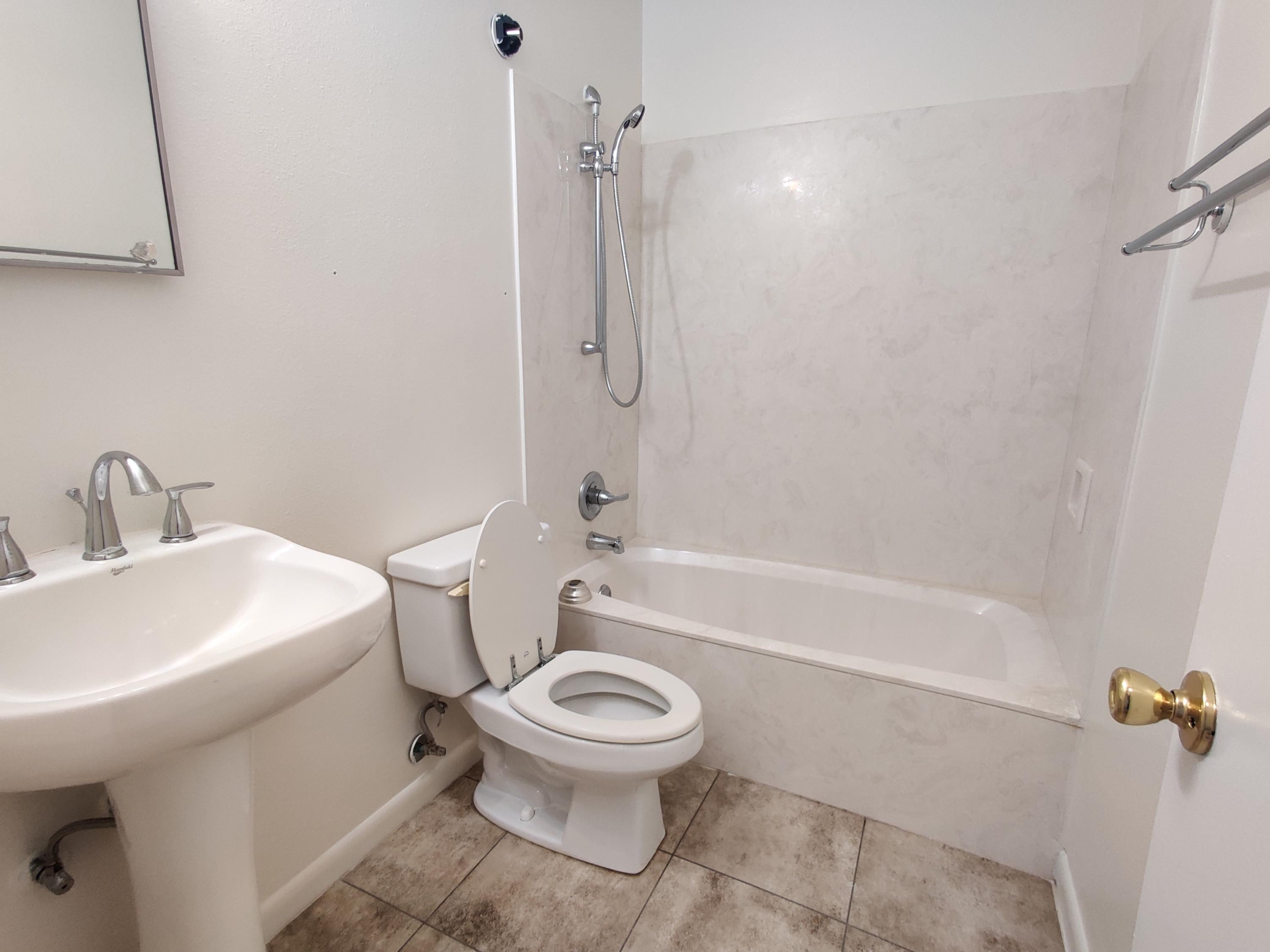 MARY ESTHER HEIGHTS - Residential