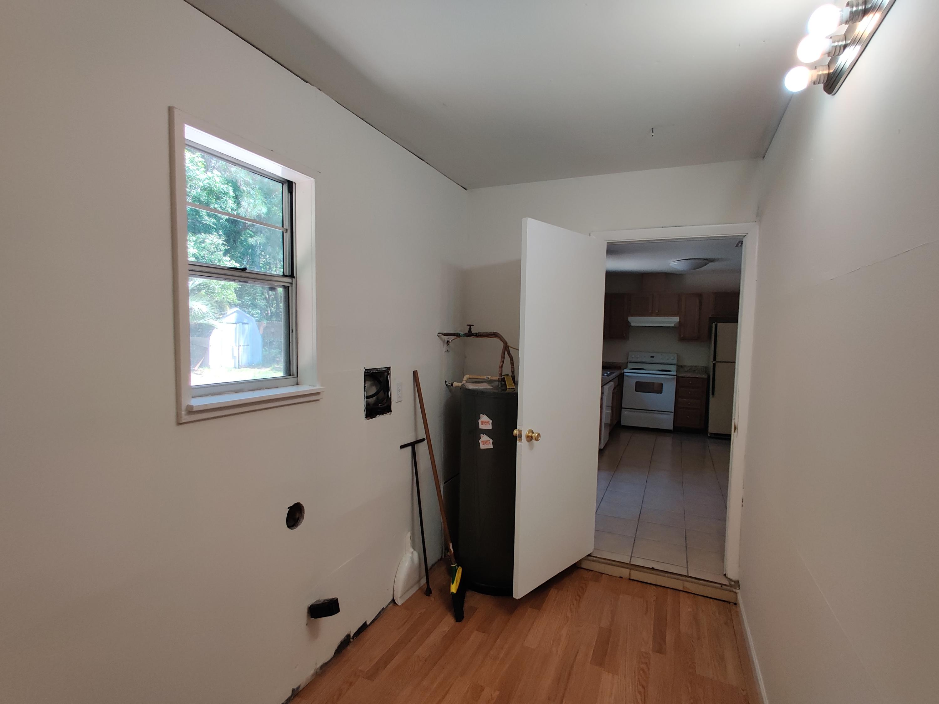 MARY ESTHER HEIGHTS - Residential