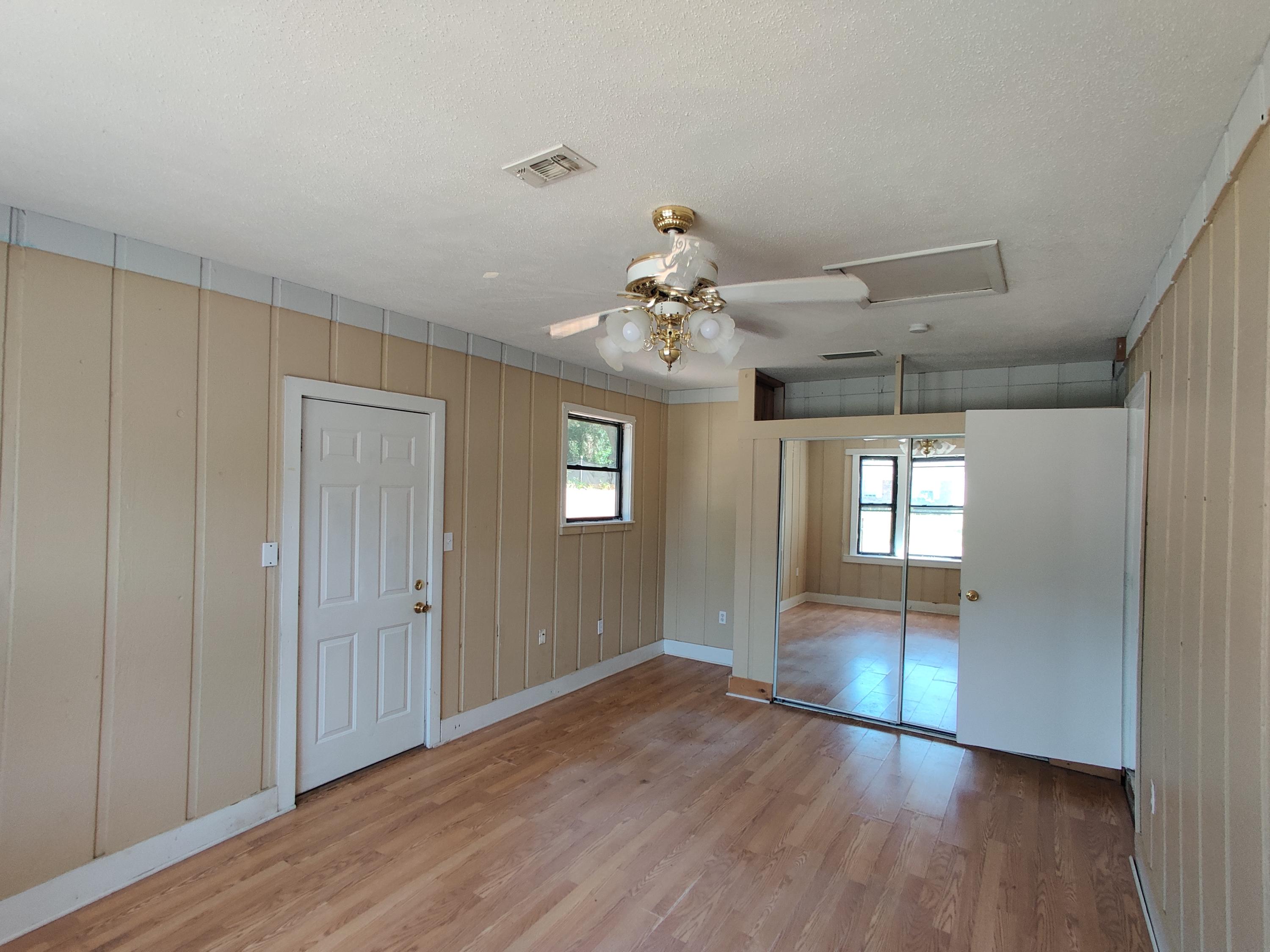 MARY ESTHER HEIGHTS - Residential